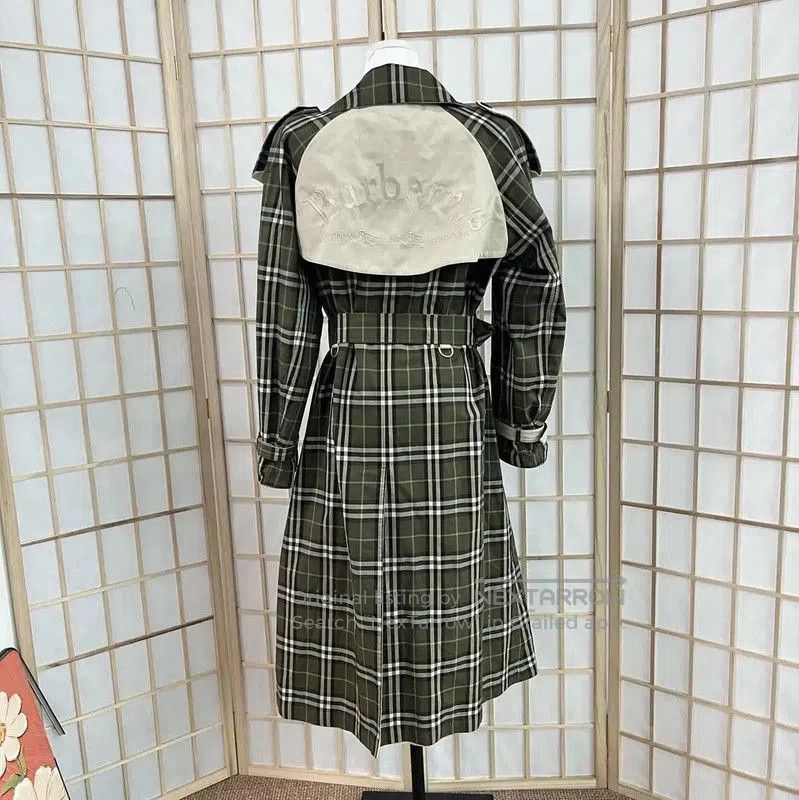 Burberry Burberry Plaid Cotton Women's Coat L Size. Size L / US 10 / IT 46 - 2 Thumbnail