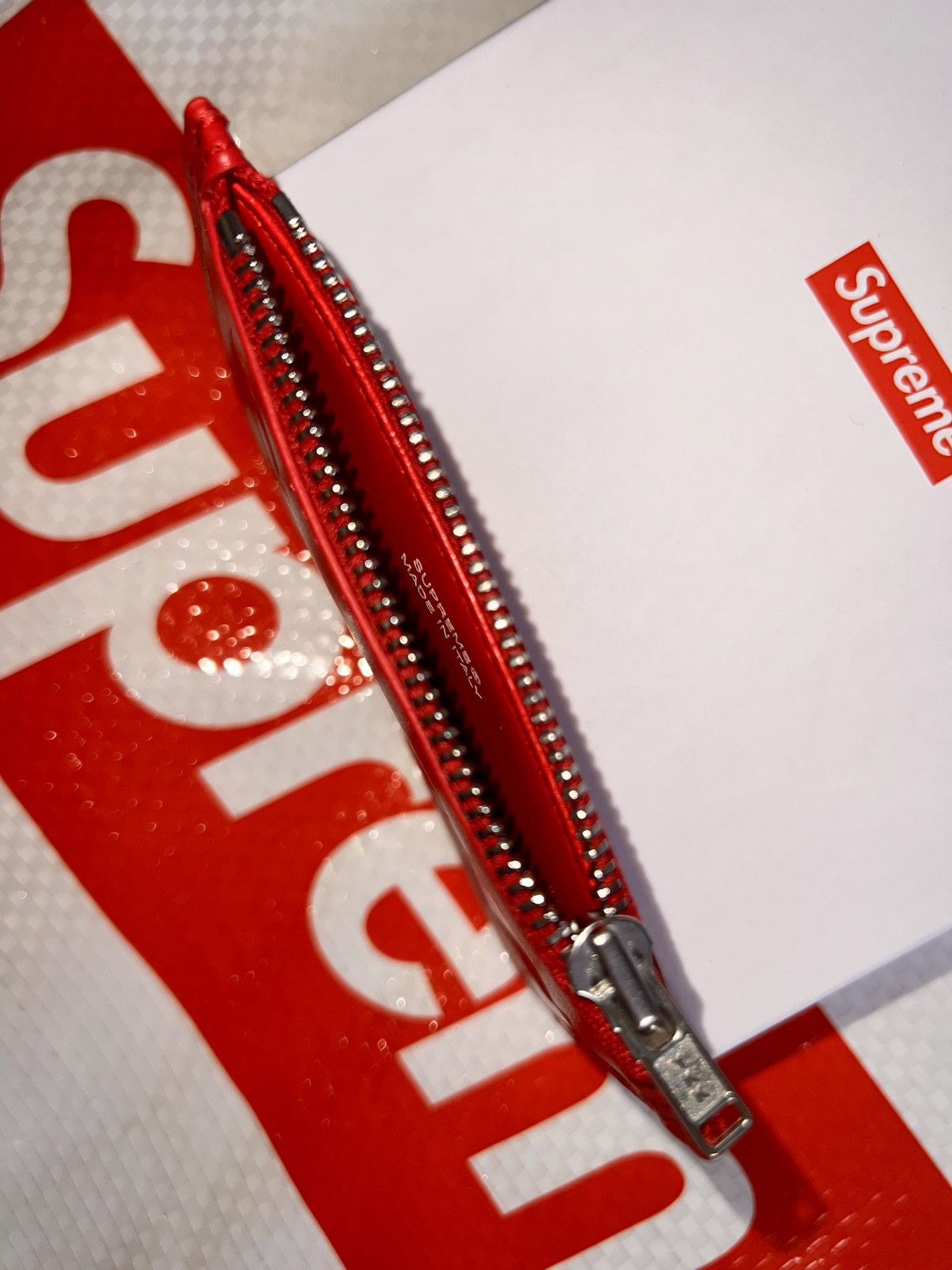 Supreme SUPREME Leather zip card holder Wallet red calfskin logo Size ONE SIZE - 16 Thumbnail