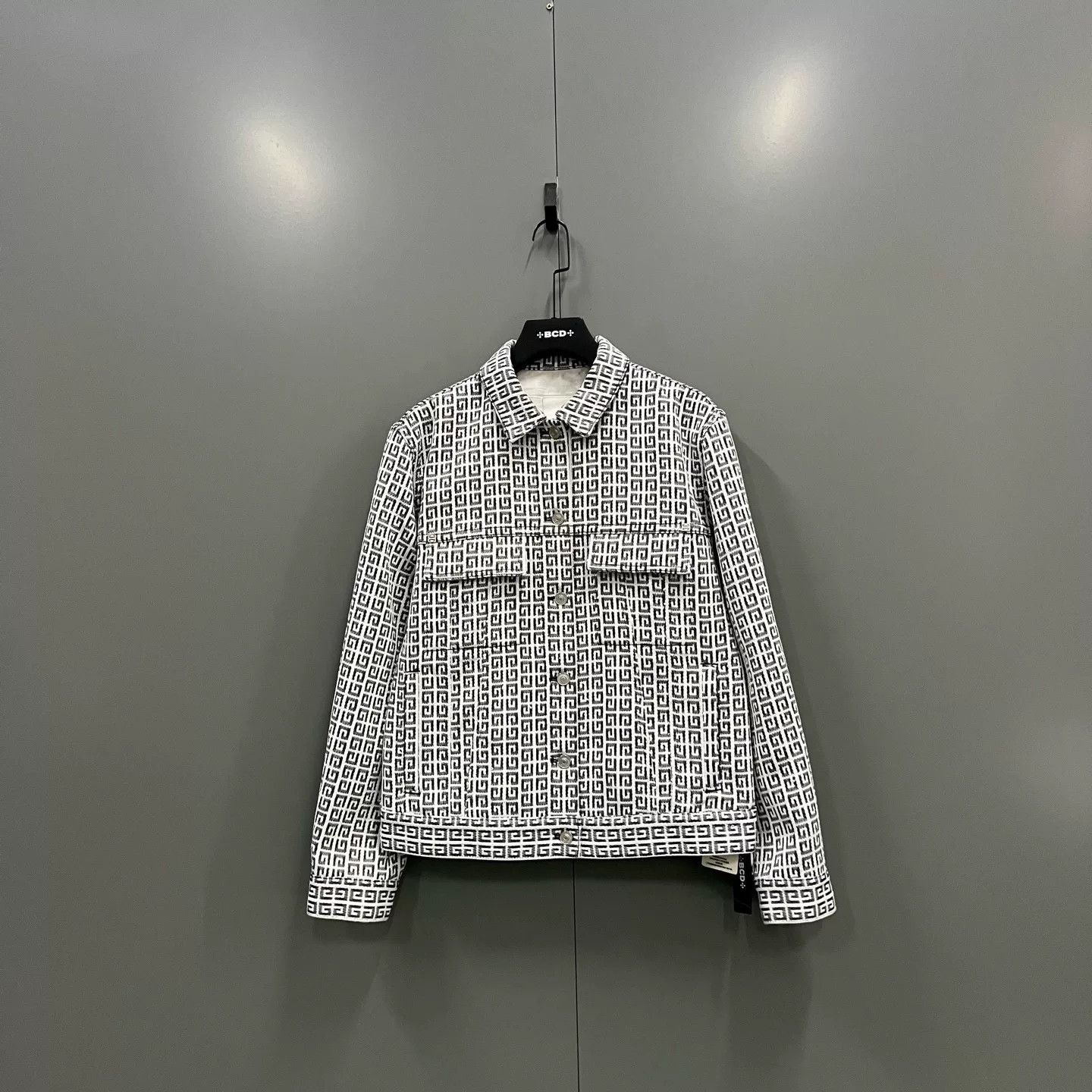 Givenchy Givenchy Logo Denim Jacket in Grey Size US M / EU 48-50 / 2 - 1 Thumbnail