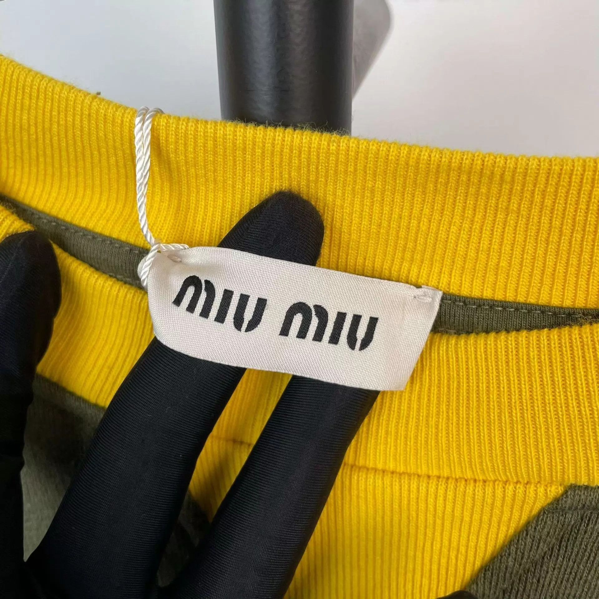 Miu Miu MIU MIU sweatshirt M deep green Size M / US 6-8 / IT 42-44 - 7 Thumbnail