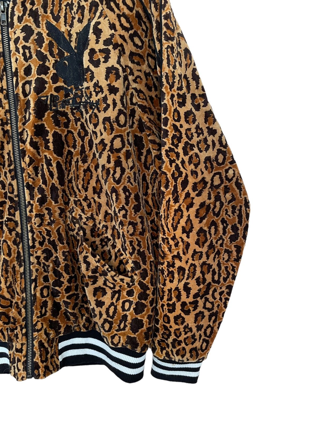 Playboy × Vintage Vintage Brand Playboy Leopard Zipper Jacket 1990s Size US M / EU 48-50 / 2 - 4 Thumbnail