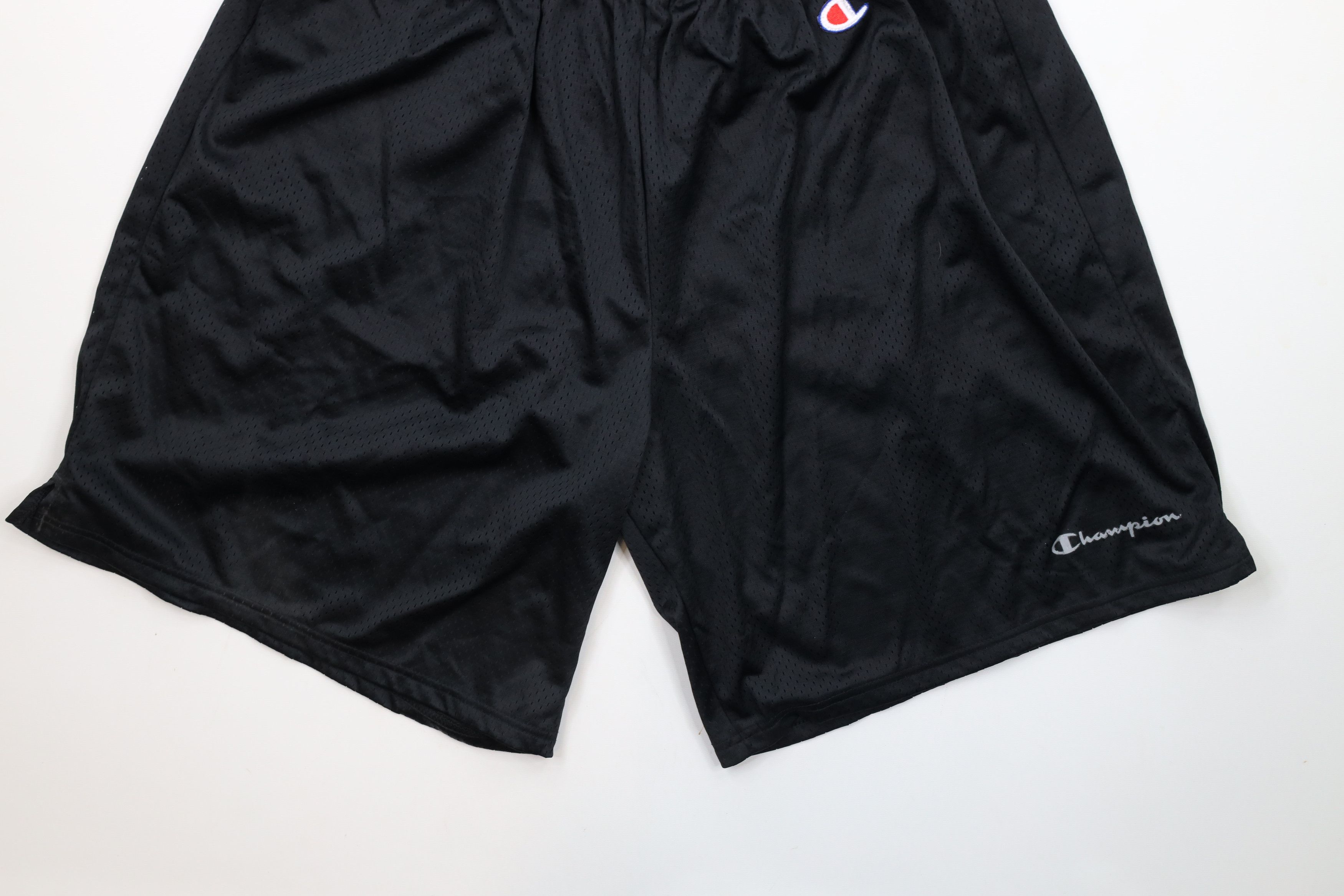 Champion × Vintage Deadstock Vintage 90s Champion Out Above Knee Mesh Shorts Size US 38 / EU 54 - 4 Thumbnail