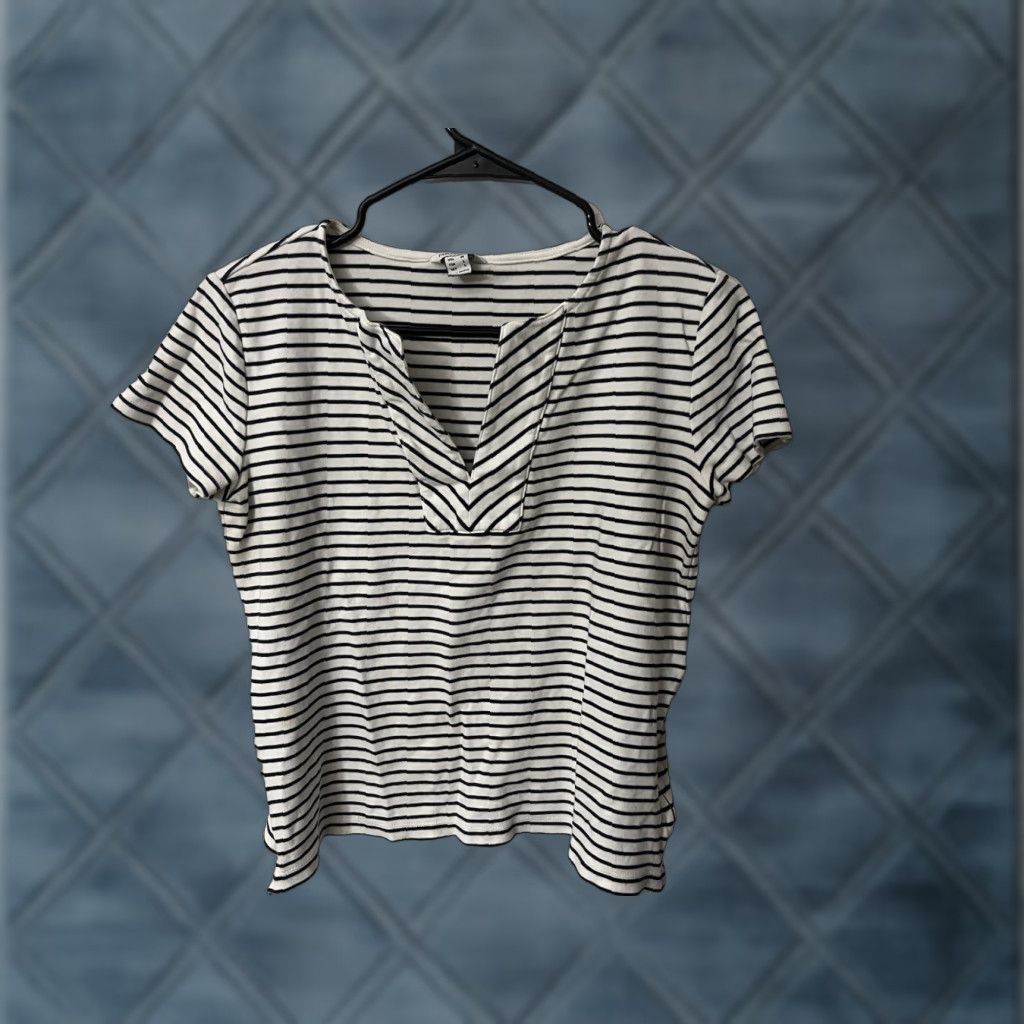 Nautica Nautica Shirt Women Medium Striped V-Neck Knit Cap Sleeve Multicolor Nautical Casual Size M / US 6-8 / IT 42-44 - 1 Thumbnail