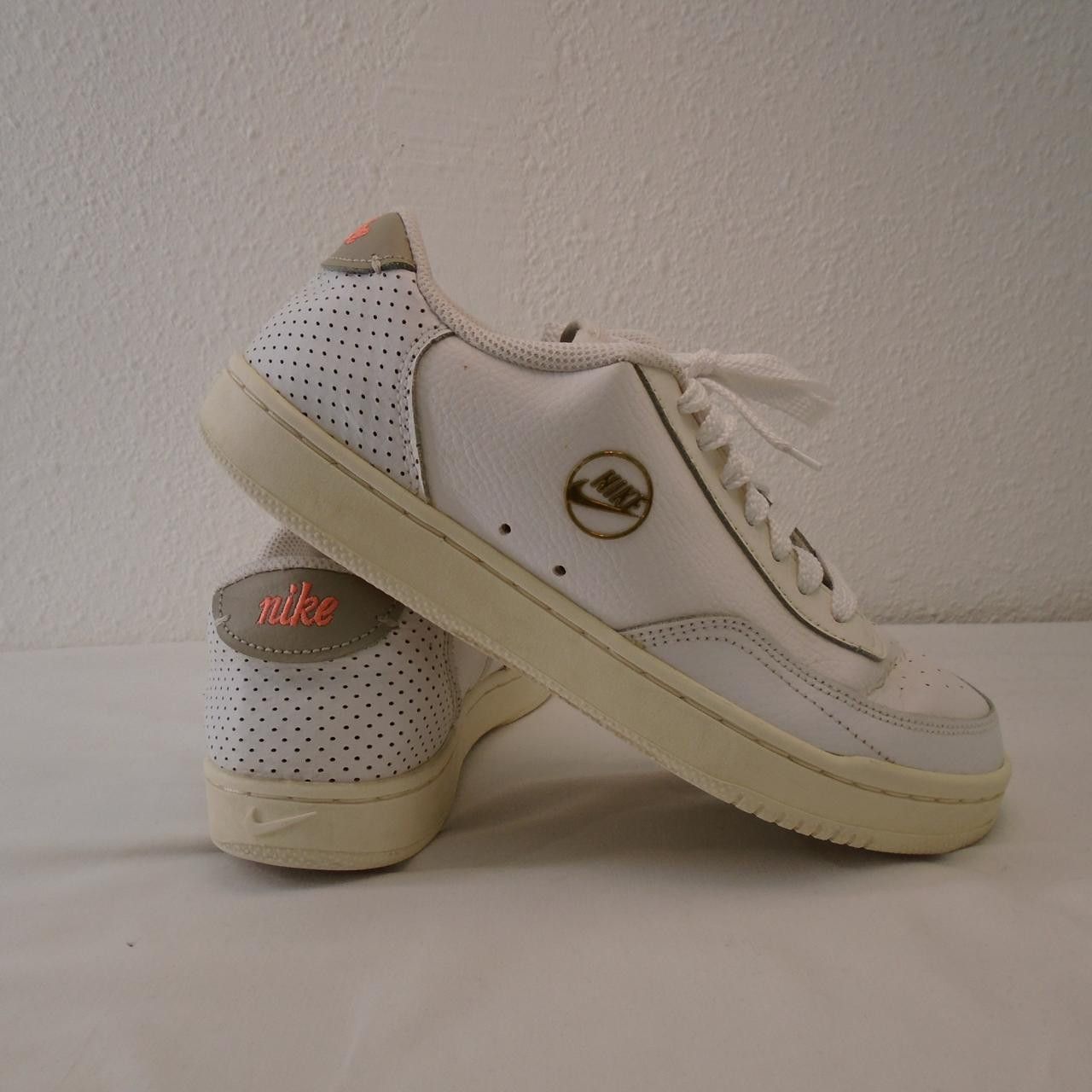 Nike Women's Sneakers Nike Size 30" / US 8 / IT 44 - 1 Thumbnail