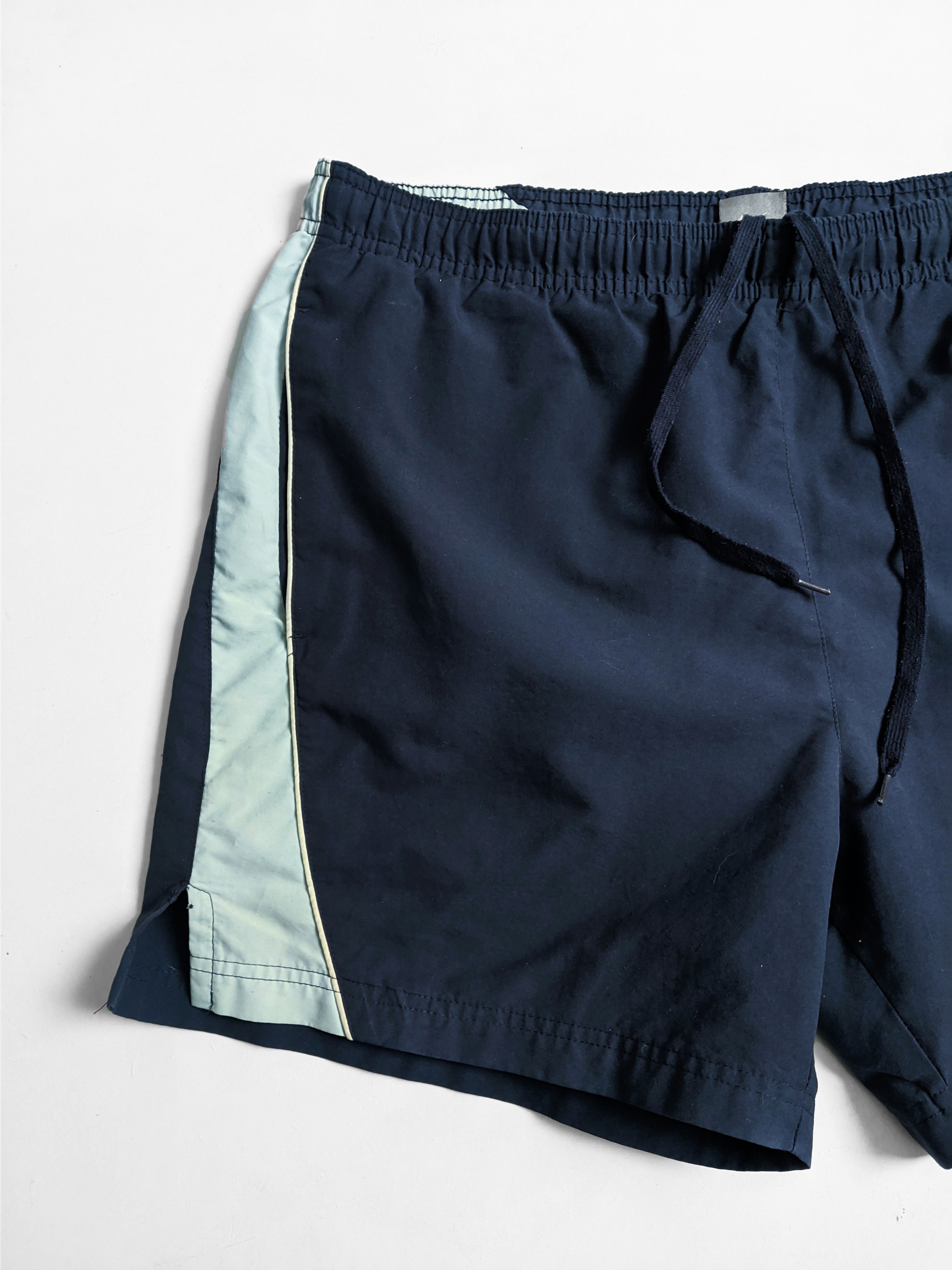 Nike Vintage Nike shorts swoosh nylon y2k 90s Size US 33 - 2 Thumbnail
