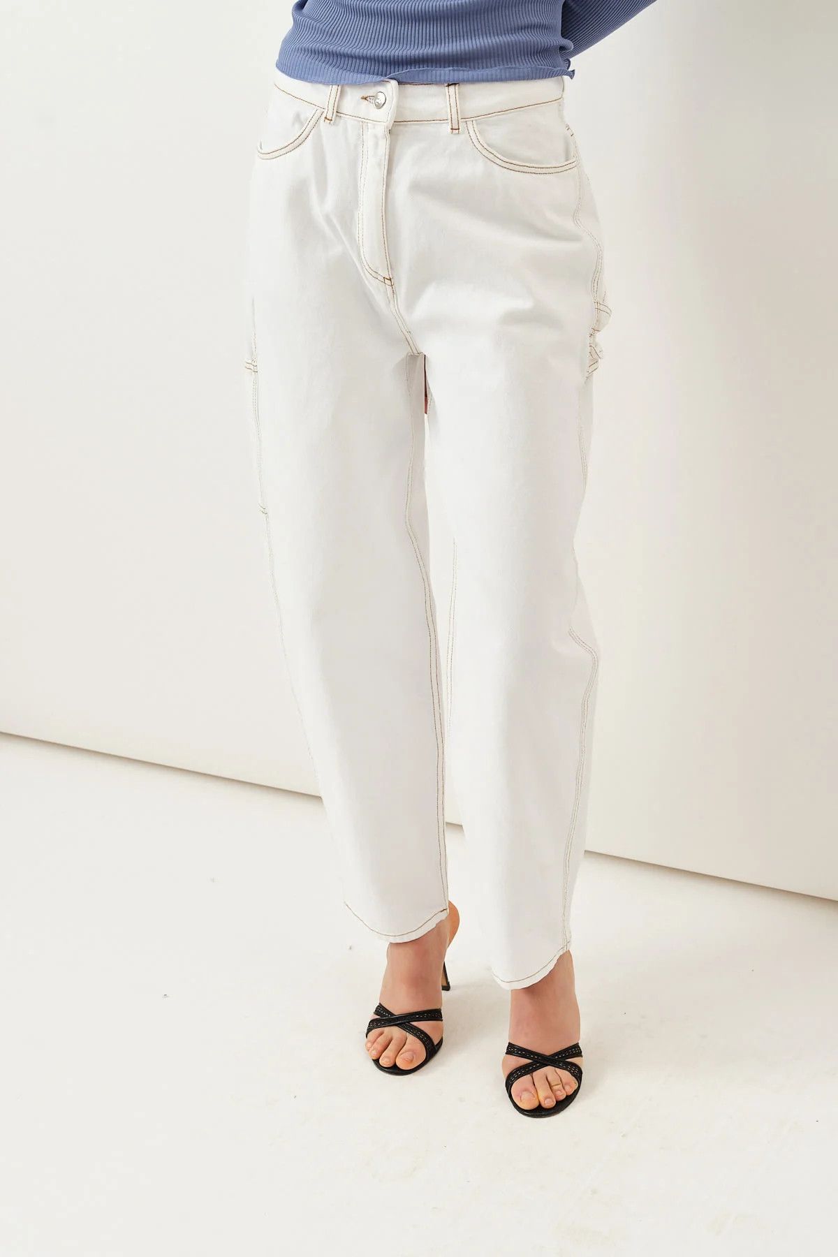 Saks Potts o1s22i1n0924 Organic Denim Helle Jeans in White Size 27" / US 4 / IT 40 - 6 Thumbnail