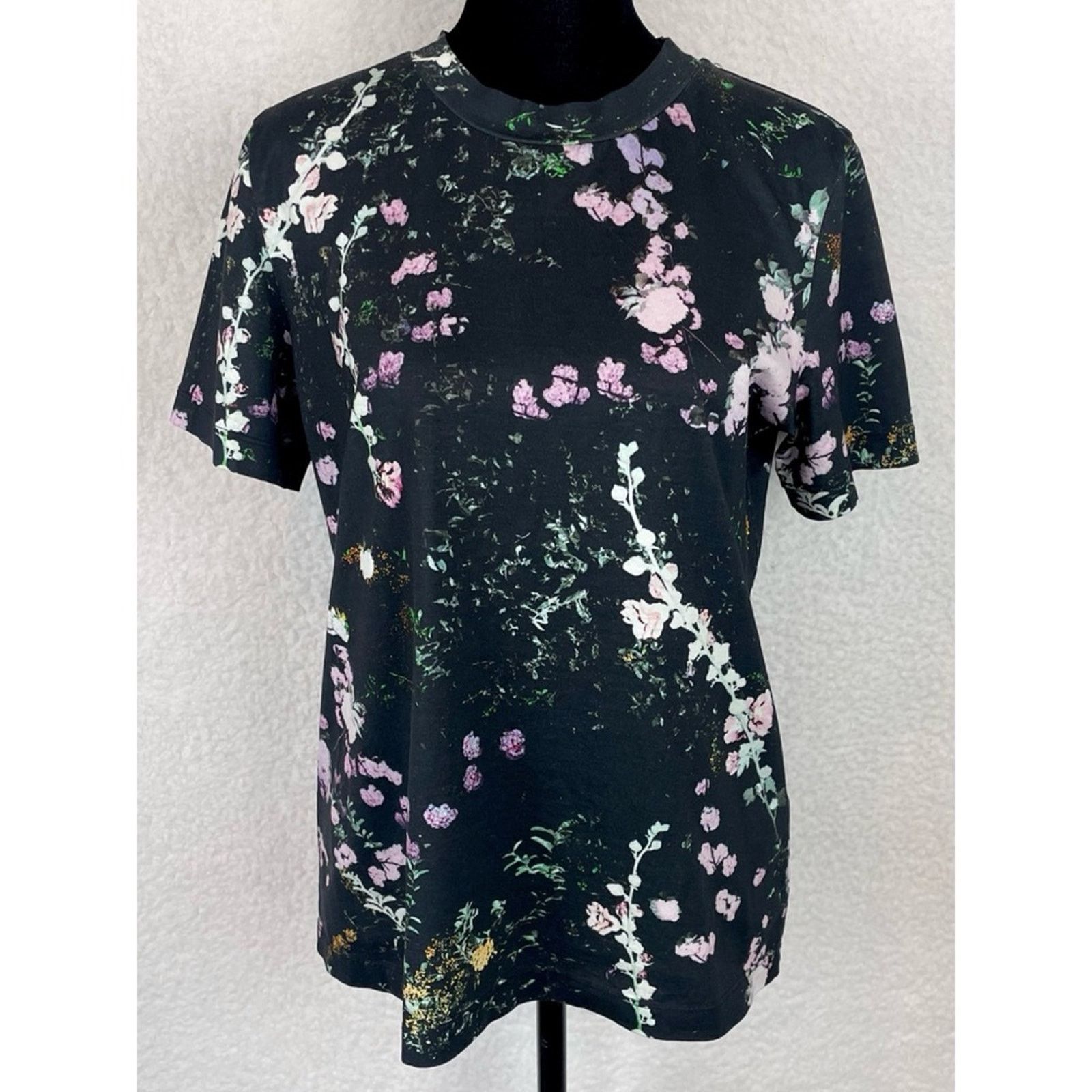 3.1 Phillip Lim 3.1 PHILLIP LIM • Black Floral Crewneck Short Sleeve Tee Size M / US 6-8 / IT 42-44 - 3 Thumbnail