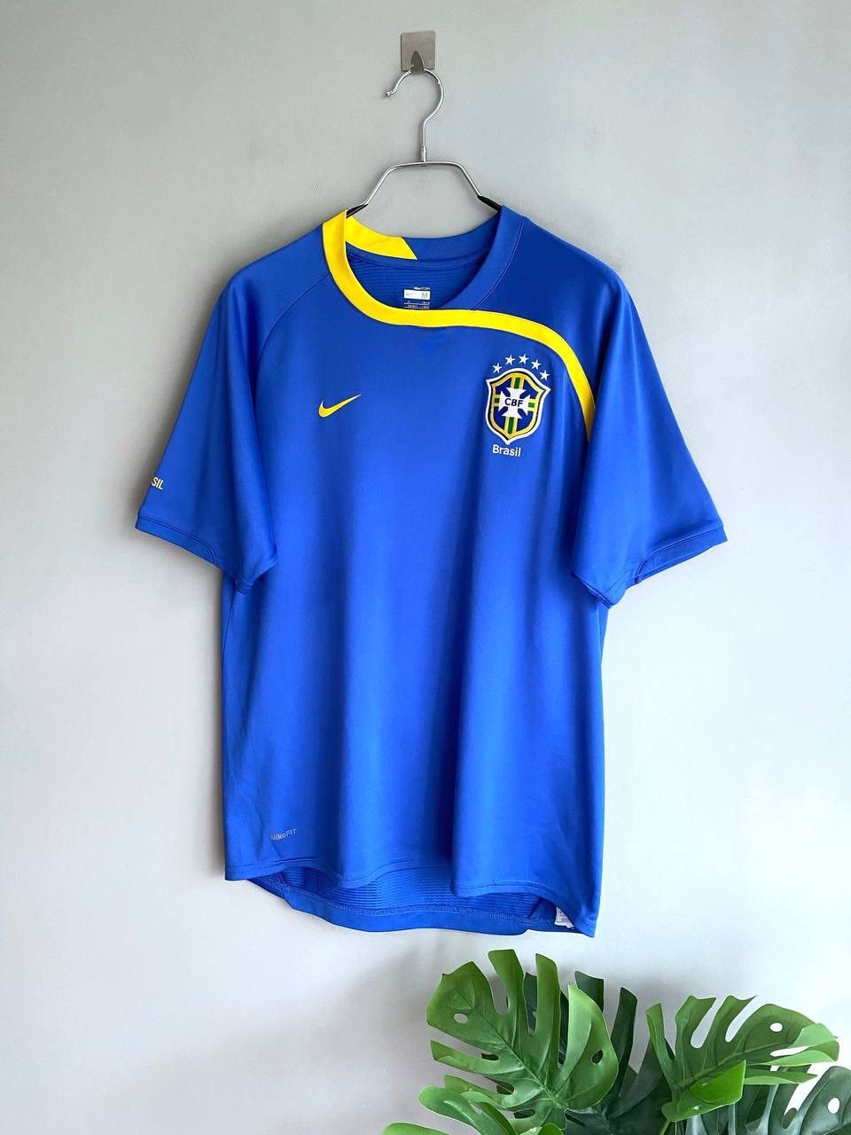 Nike Nike Brasil National Team Training Soccer Jersey, Size M Size US M / EU 48-50 / 2 - 2 Thumbnail