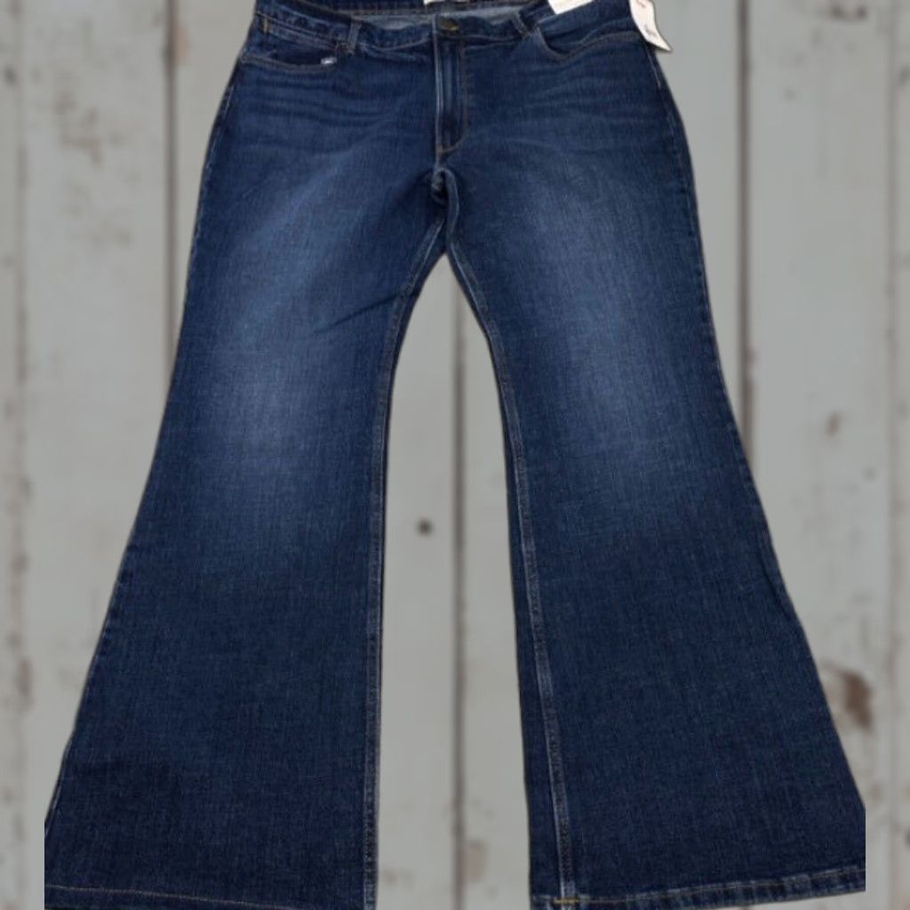 Wrangler NWT Wrangler Jeans Women's 34x32 Blue Denim Slim Fit High Rise Fierce Flare Leg Jeans Size 24" / US 00 / IT 34 - 1 Thumbnail