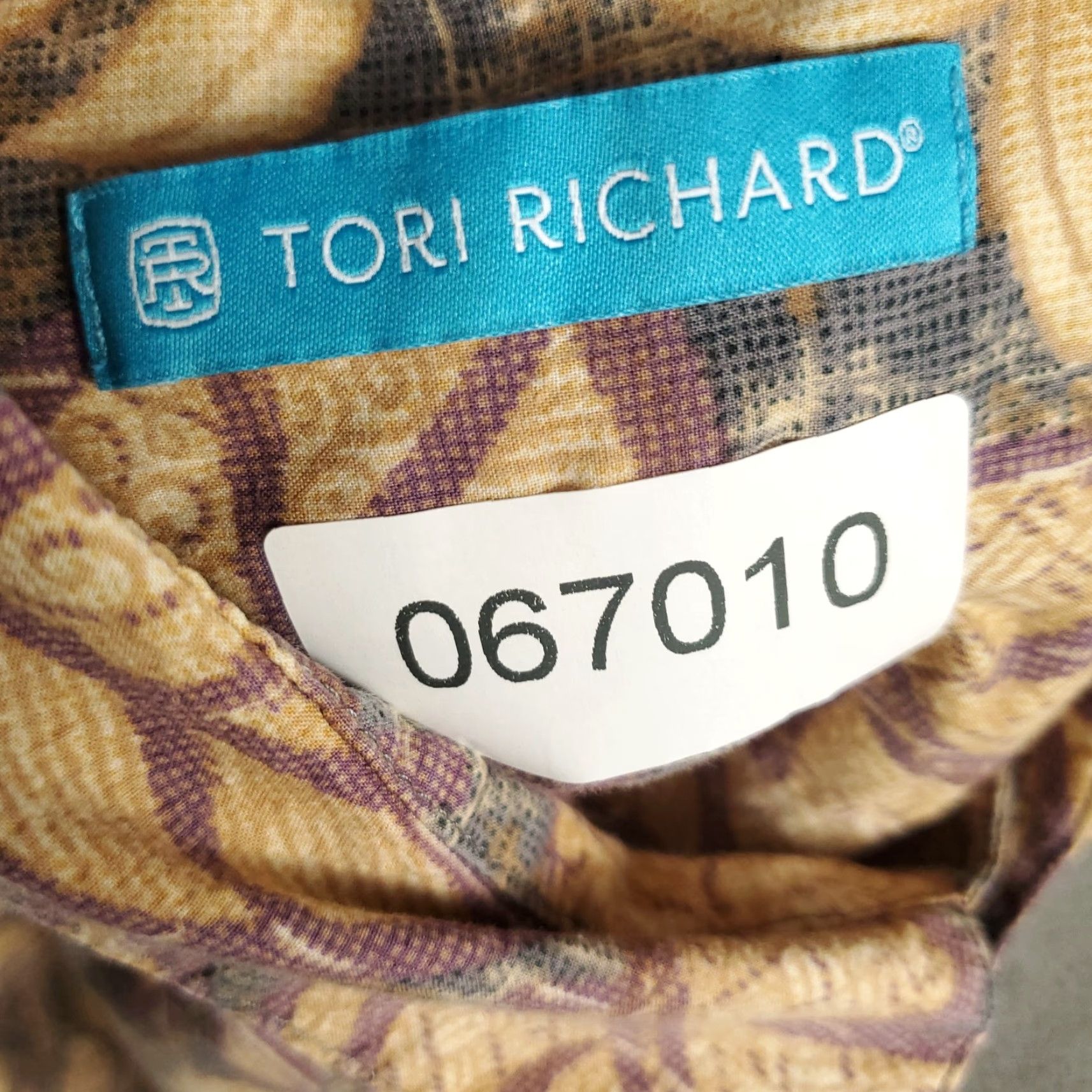 Tori Richard Tori Richard Shirt Mens Large Beige Leaf Print Button Up Short Sleeve - Classic Aloha, Cotton, Regular Fit, Button, Pocket, Collared, Casual/Workwear Size US L / EU 52-54 / 3 - 8 Thumbnail