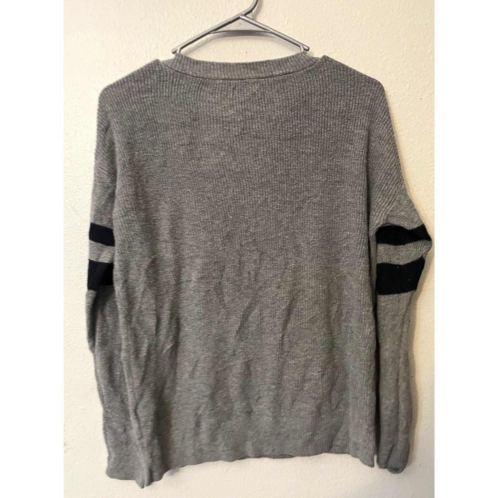 American Eagle Outfitters American Eagle Sweater Unisex XS Lightweight Button Henley 5 Grey Size XS / US 0-2 / IT 36-38 - 2 Thumbnail