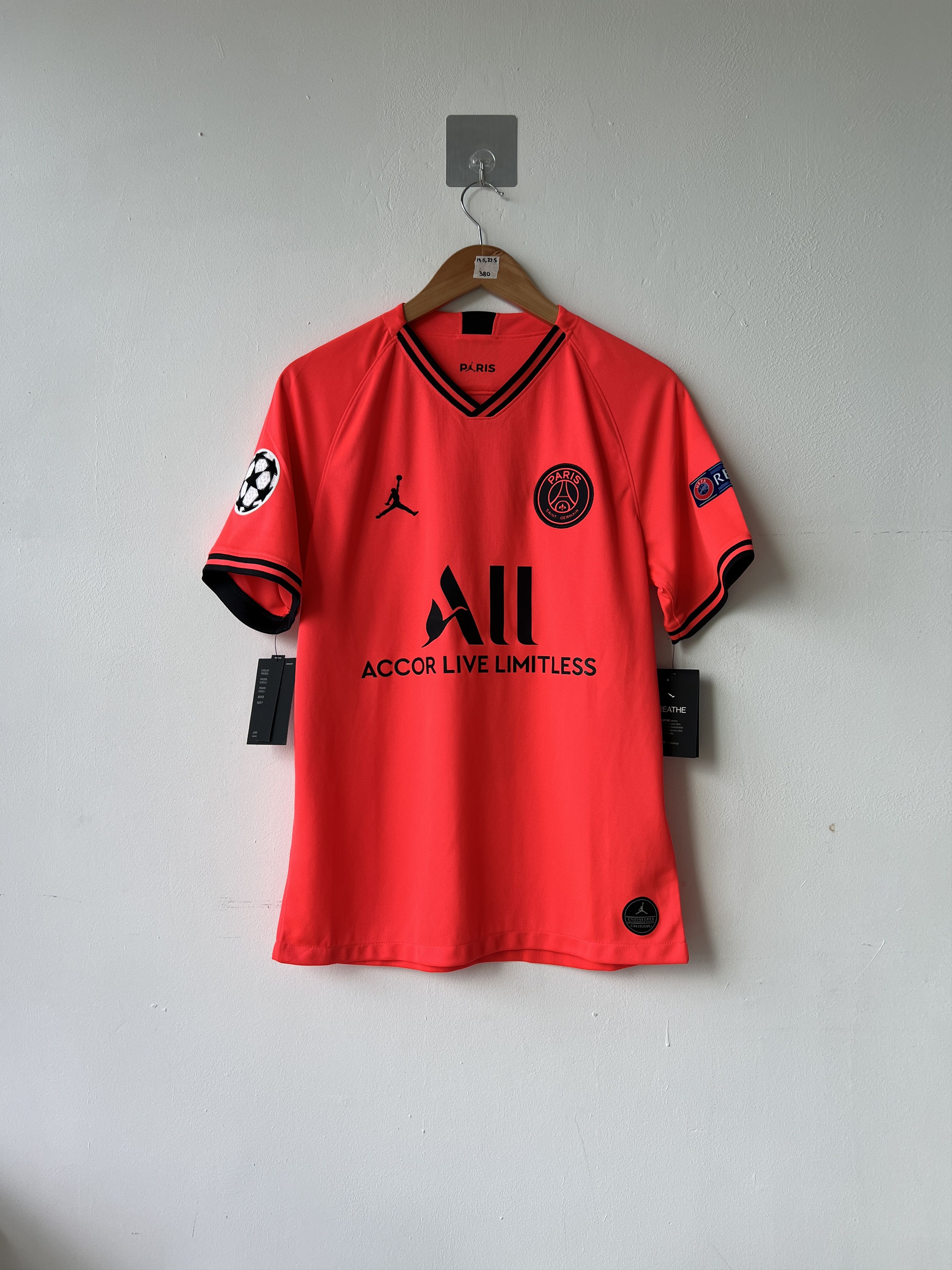 Nike (M) PSG 2019-20 Away Shirt Mbappe #7 (NEW) Kit Size US M / EU 48-50 / 2 - 2 Thumbnail