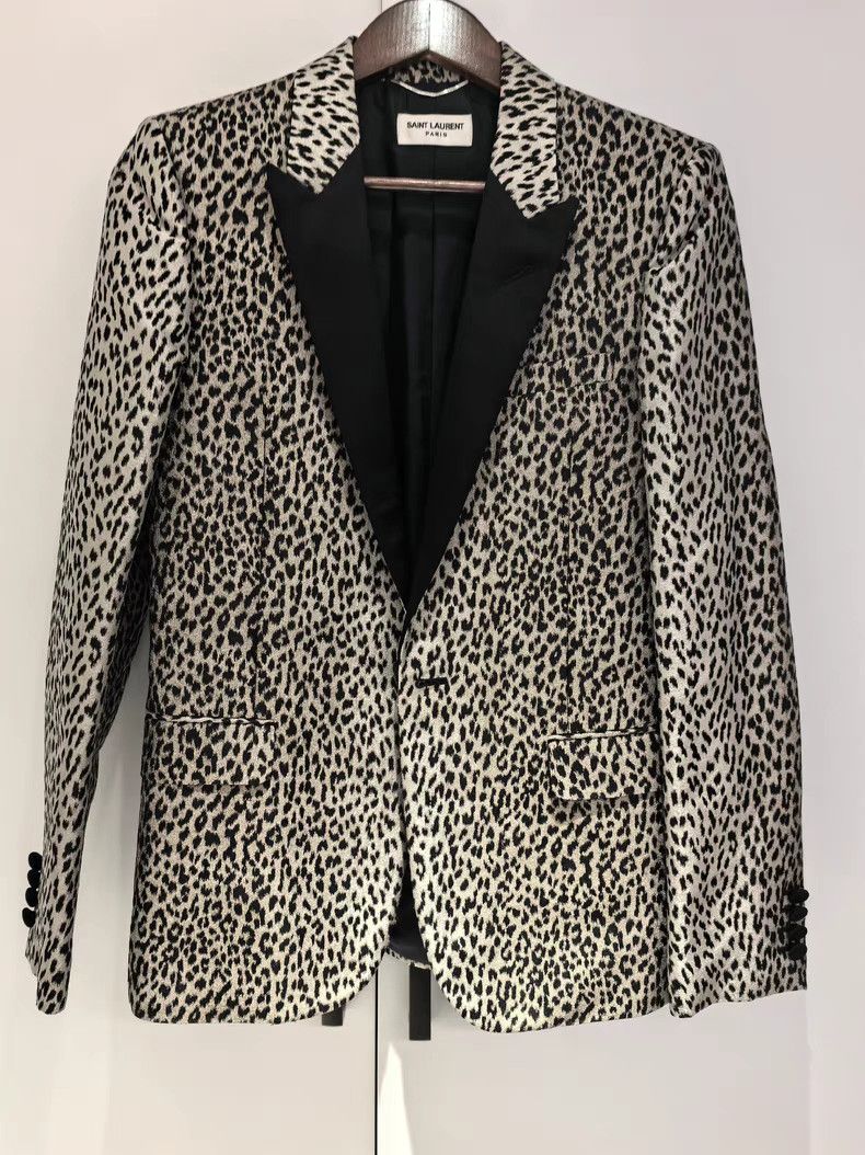 Saint Laurent Paris saint laurent Leopard Print Barrel Neck Suit Size US S / EU 44-46 / 1 - 1 Thumbnail