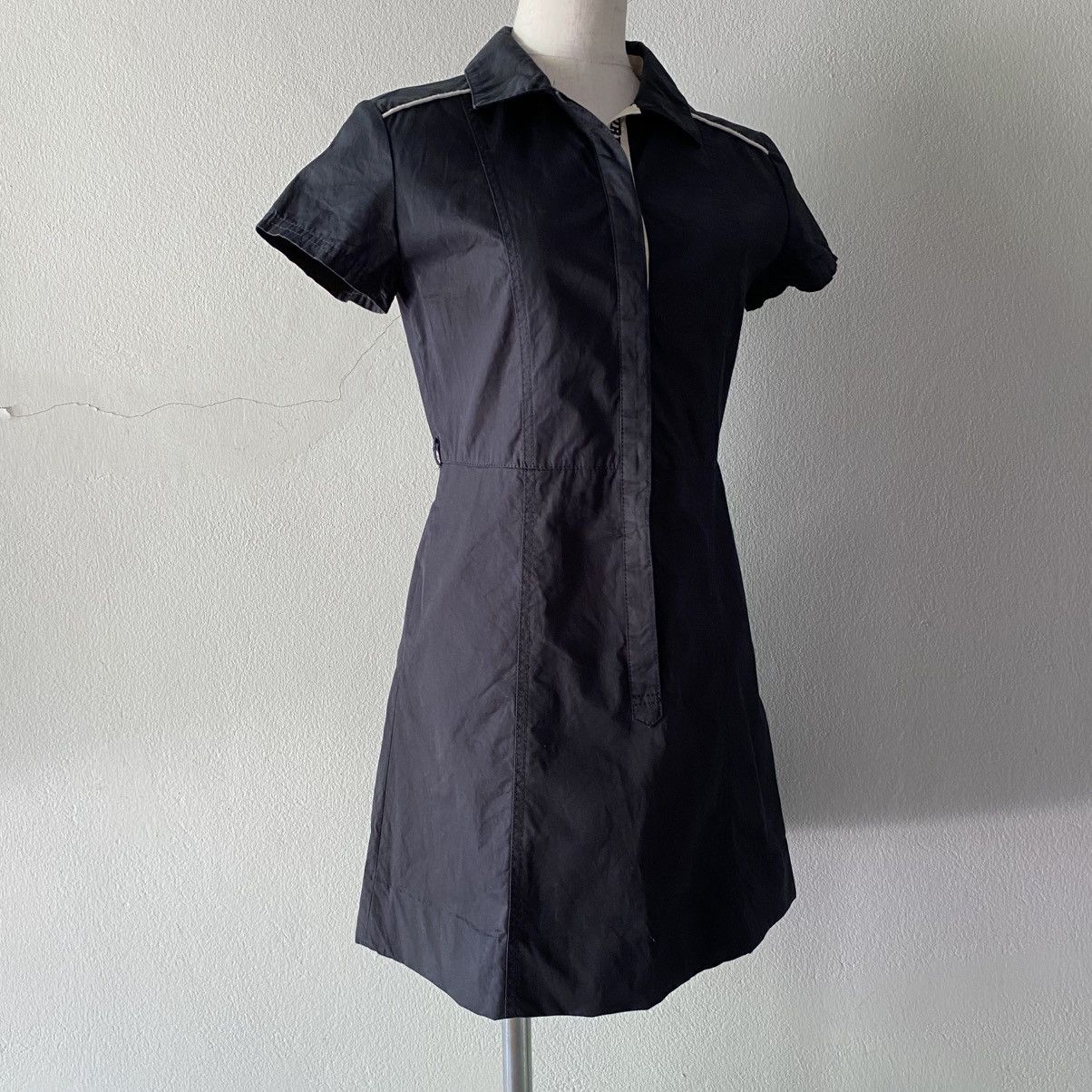 Burberry BURBERRY Black Short-Sleeve Shirt Dress Size S / US 4 / IT 40 - 18 Thumbnail