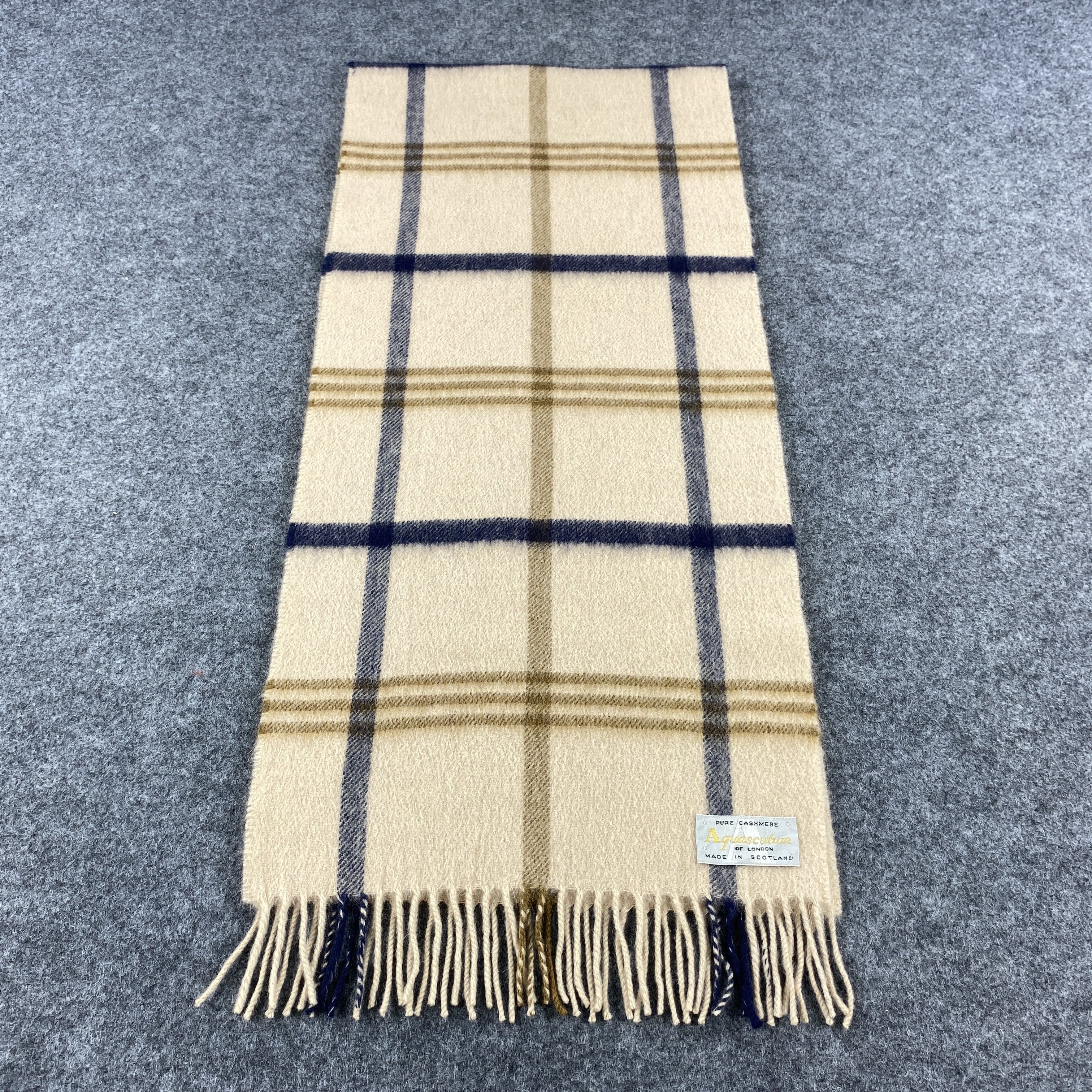 Aquascutum Aquascutum Scarf # Muffler # Neckwear # D394 Size ONE SIZE - 1 Thumbnail