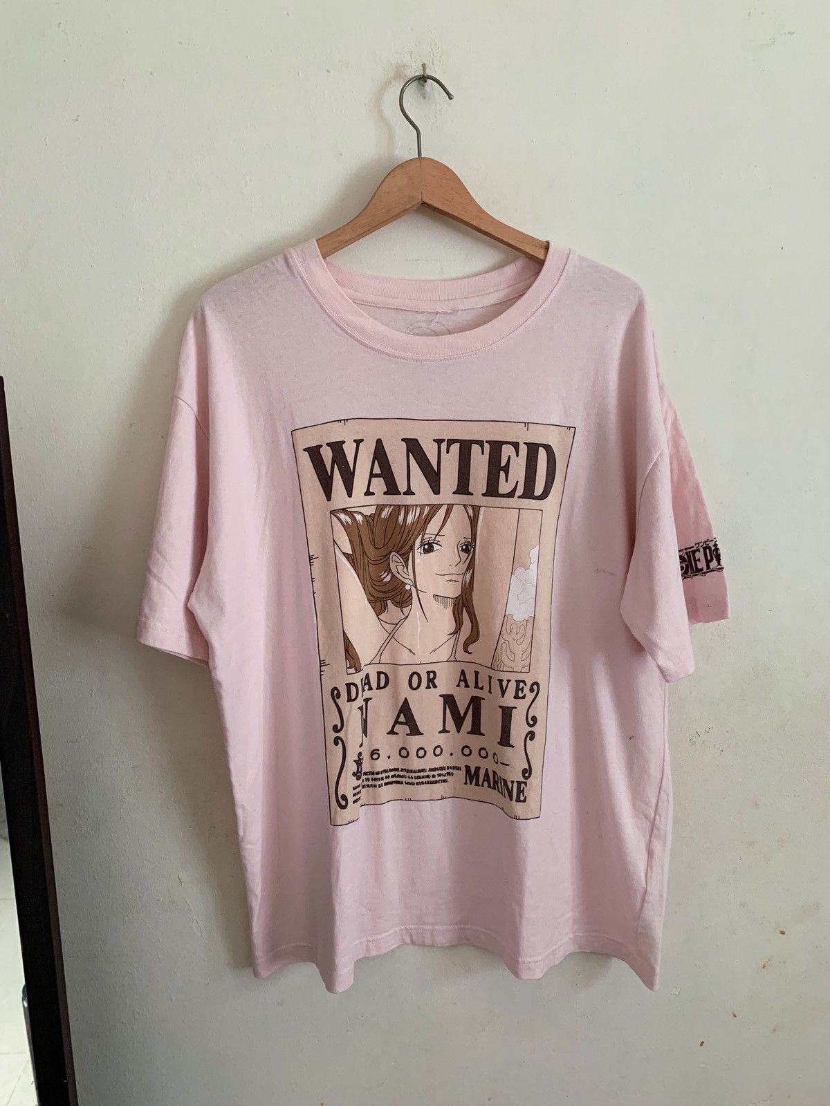 One Piece Anime One Piece Nami Wanted Bounty Poster Tee Promo Size US XL / EU 56 / 4 - 1 Thumbnail