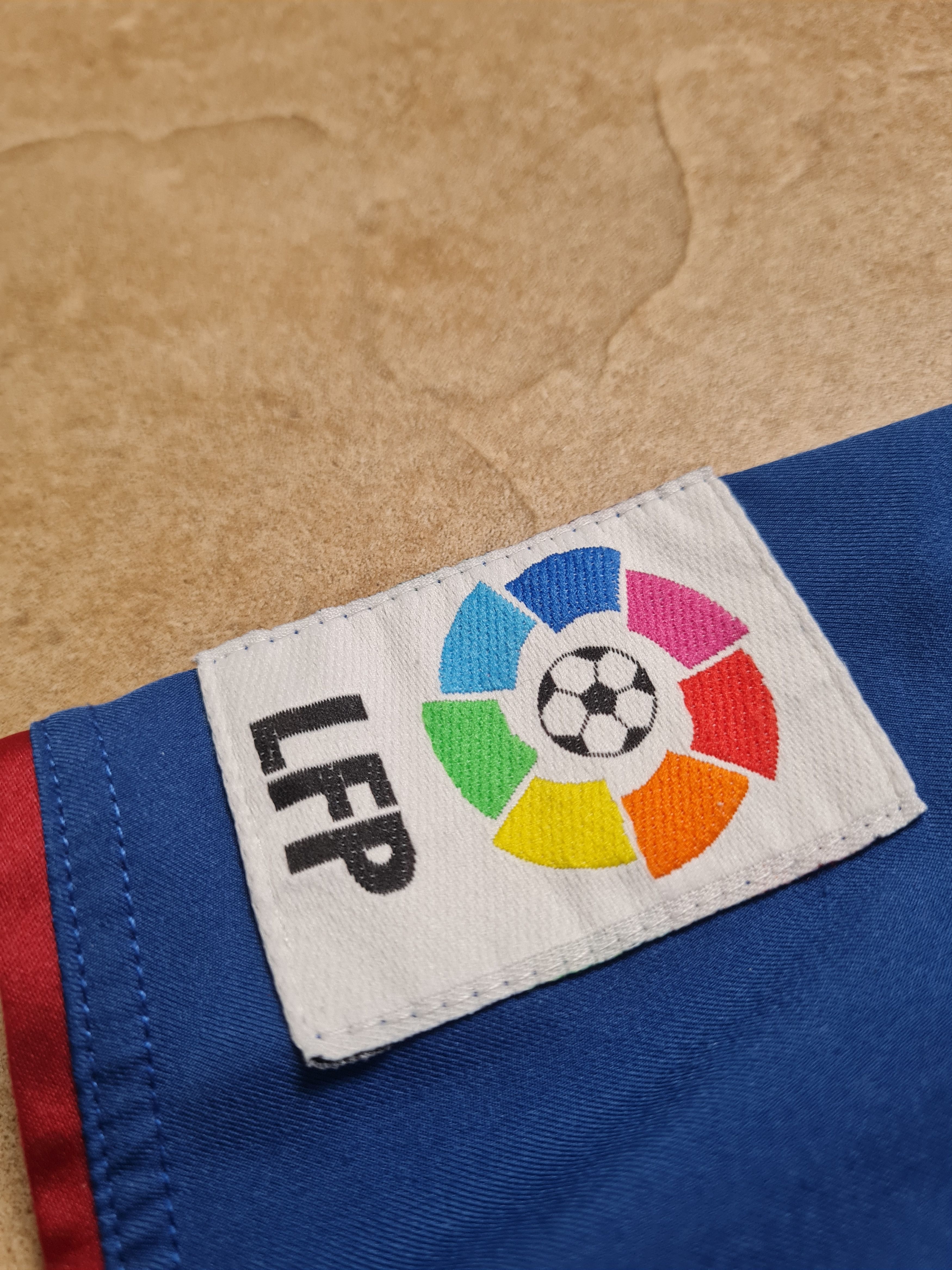 Nike Jersey Barcelona Home football shirt 2004/2005 Soccer Nike Size US XXS / EU 40 - 13 Thumbnail