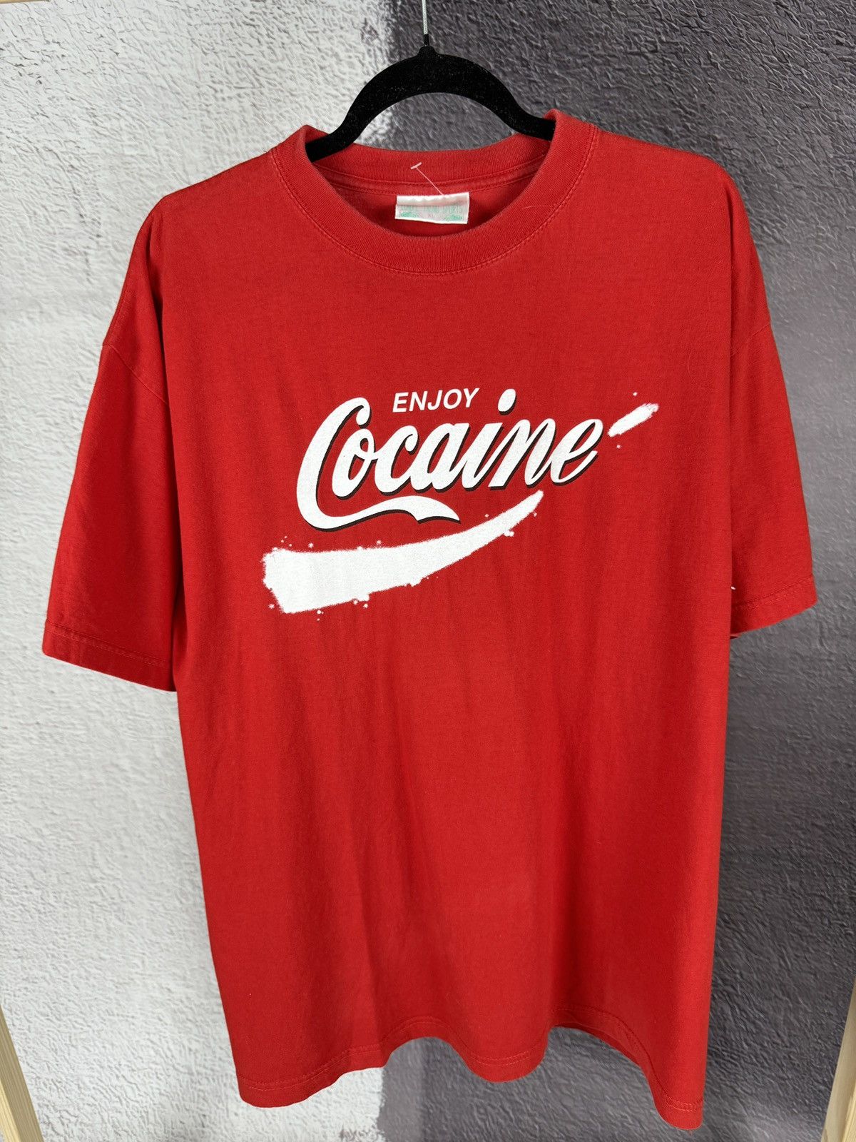 Vintage Vintage Enjoy Cocaine Red big logo tee shirt size XL Size US XL / EU 56 / 4 - 2 Thumbnail