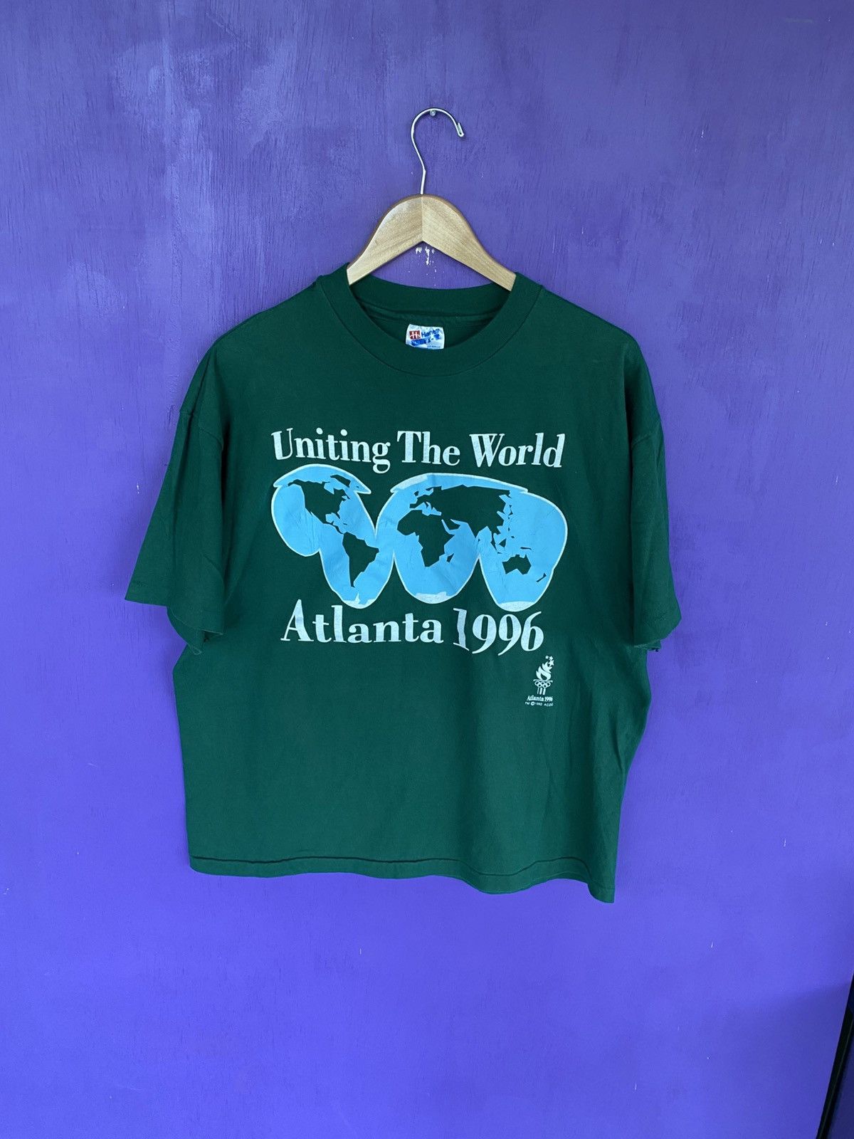 USA Olympics Vintage 1996 Atlanta olympics uniting the world t-shirt Size US XL / EU 56 / 4 - 1 Thumbnail