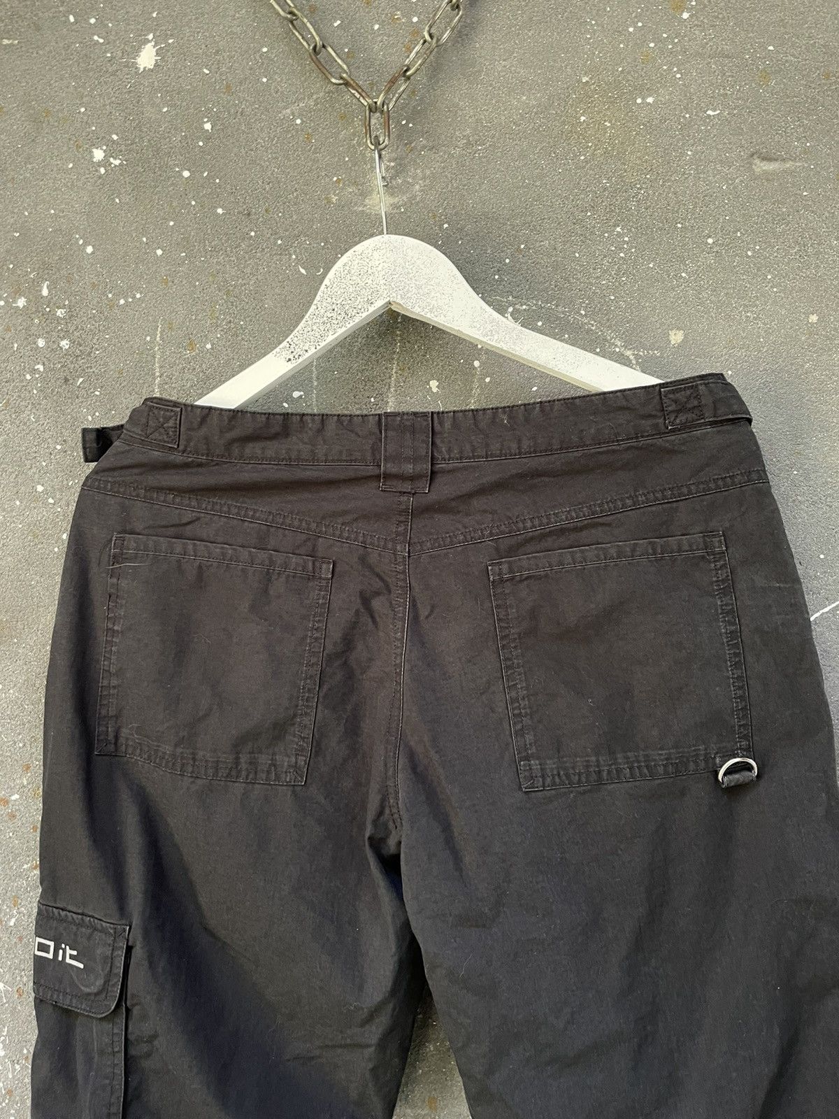 Nike × Vintage Vintage 00’s Nike Black Cargo Pants Y2K Swoosh RARE Size 32" / US 10 / IT 46 - 15 Thumbnail