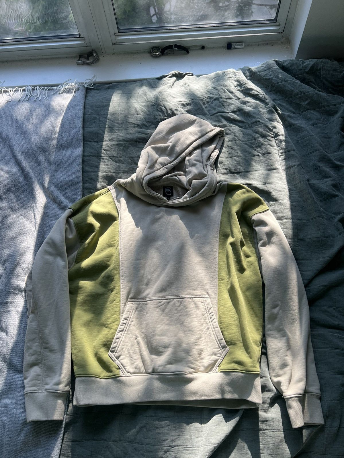 Brain Dead Green and Cream colored Brain Dead mendoza hoodie. Size US L / EU 52-54 / 3 - 1 Thumbnail