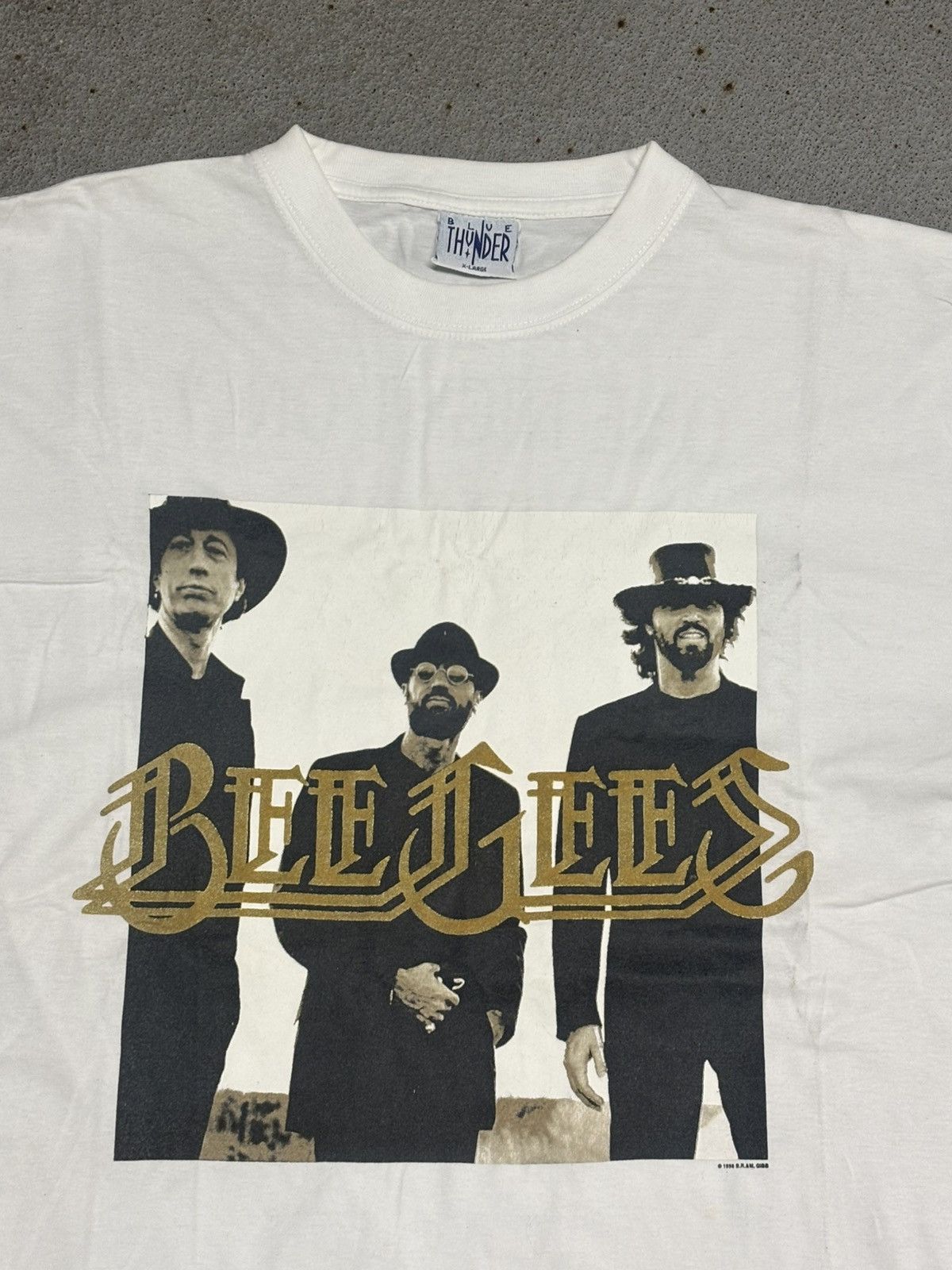 Band Tees 1998 Bee Gees One Night Only T-shirt Size US XL / EU 56 / 4 - 2 Thumbnail