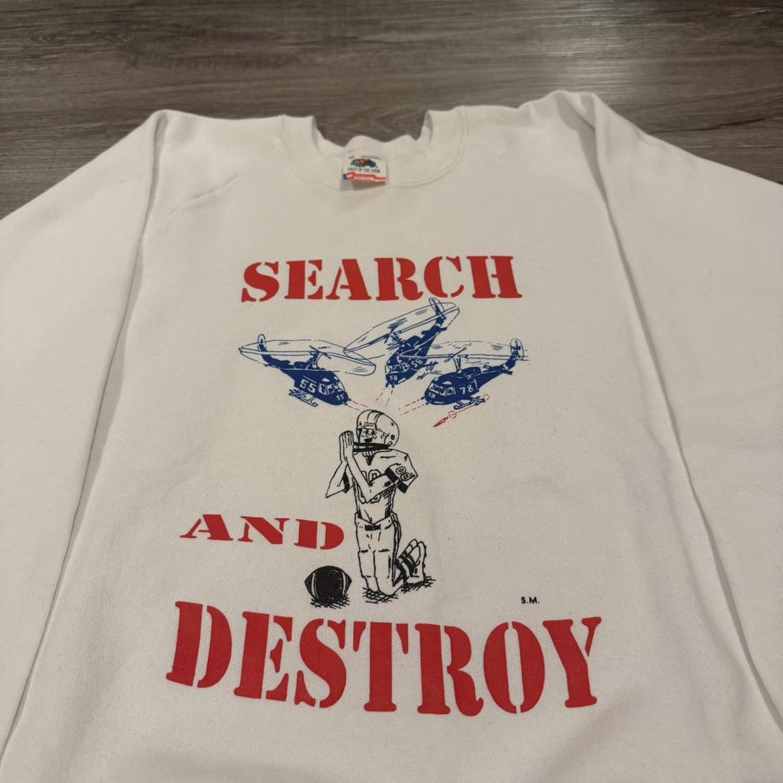 Fruit Of The Loom Vintage search and destroy football war crewneck sweatshirt Size US XL / EU 56 / 4 - 3 Thumbnail