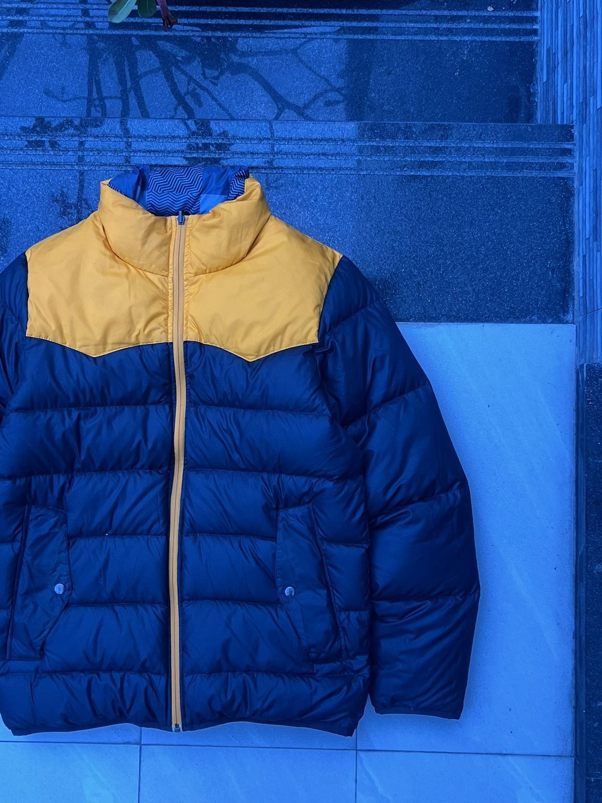 Nike × Vintage 00s Nike Swoosh Reversible Vintage Oversized Puffer Jacket Size US M / EU 48-50 / 2 - 6 Thumbnail
