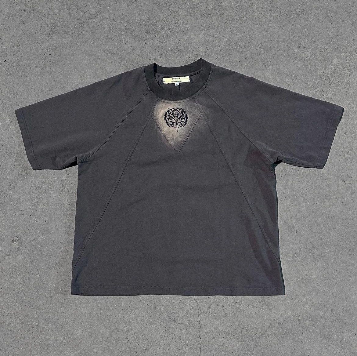 Japanese Brand twofour gemstone tee Size US L / EU 52-54 / 3 - 1 Thumbnail