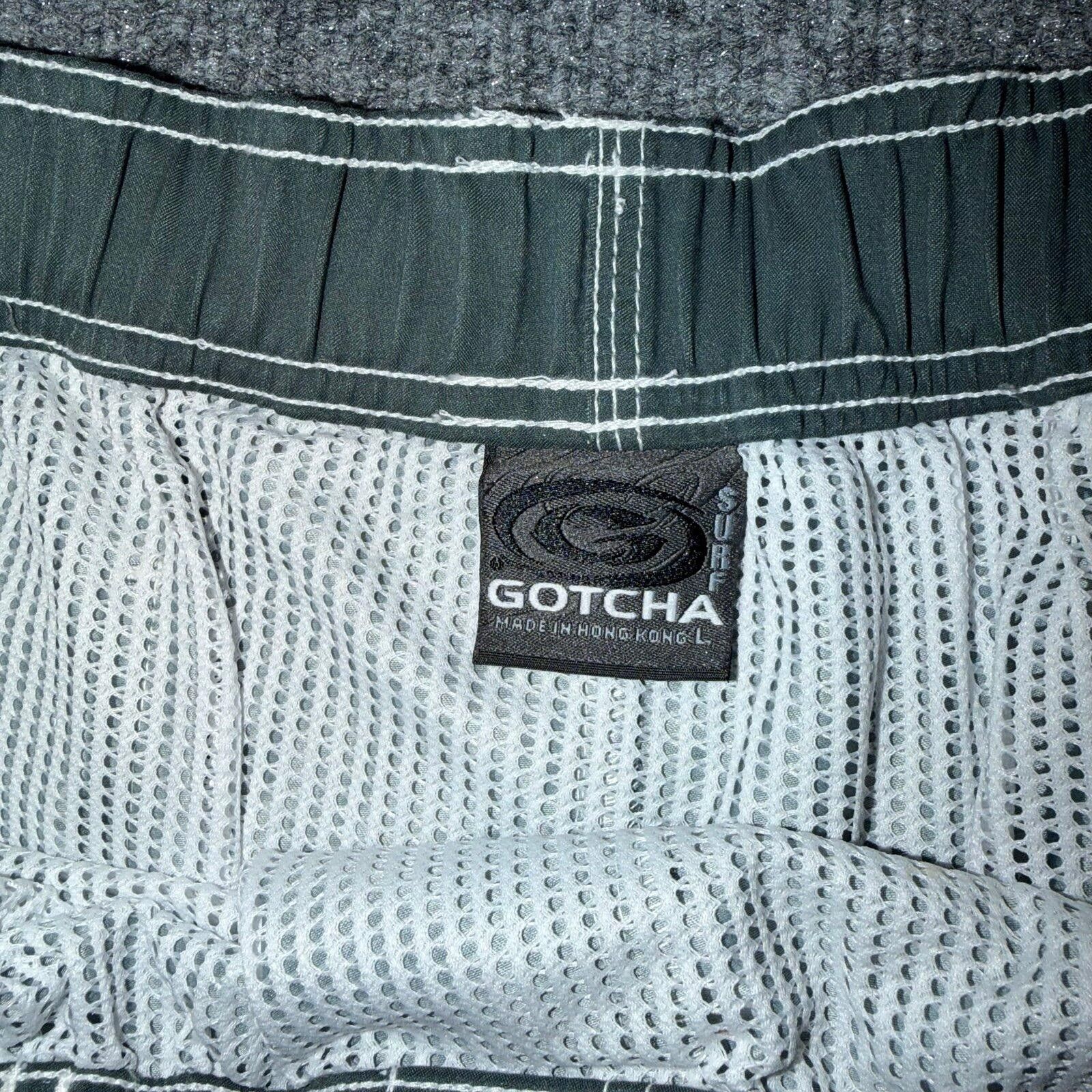 Gotcha Gotcha Red Flames Surf Board Shorts Mens LG VTG Y2K 90s Rare Size US 34 / EU 50 - 4 Thumbnail