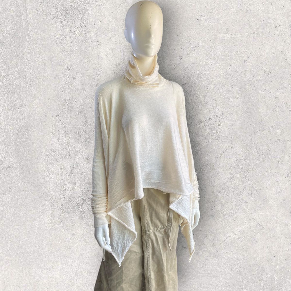 Rick Owens Rick owens Poncho L/S TurtleNeck Size M / US 6-8 / IT 42-44 - 1 Thumbnail