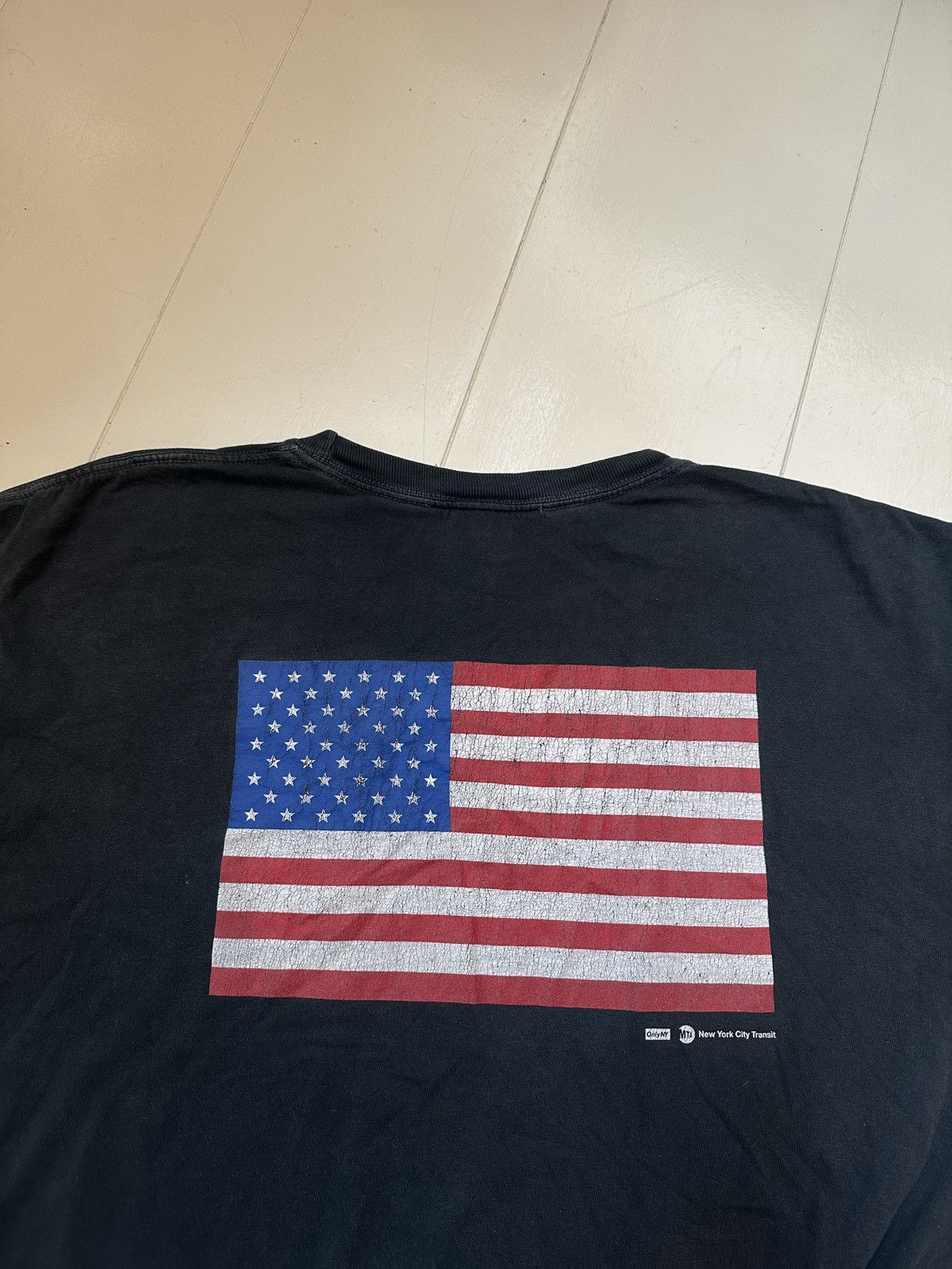 Only NY Vintage MTA Navy/Blue USA flag Graphic T Size US L / EU 52-54 / 3 - 1 Thumbnail
