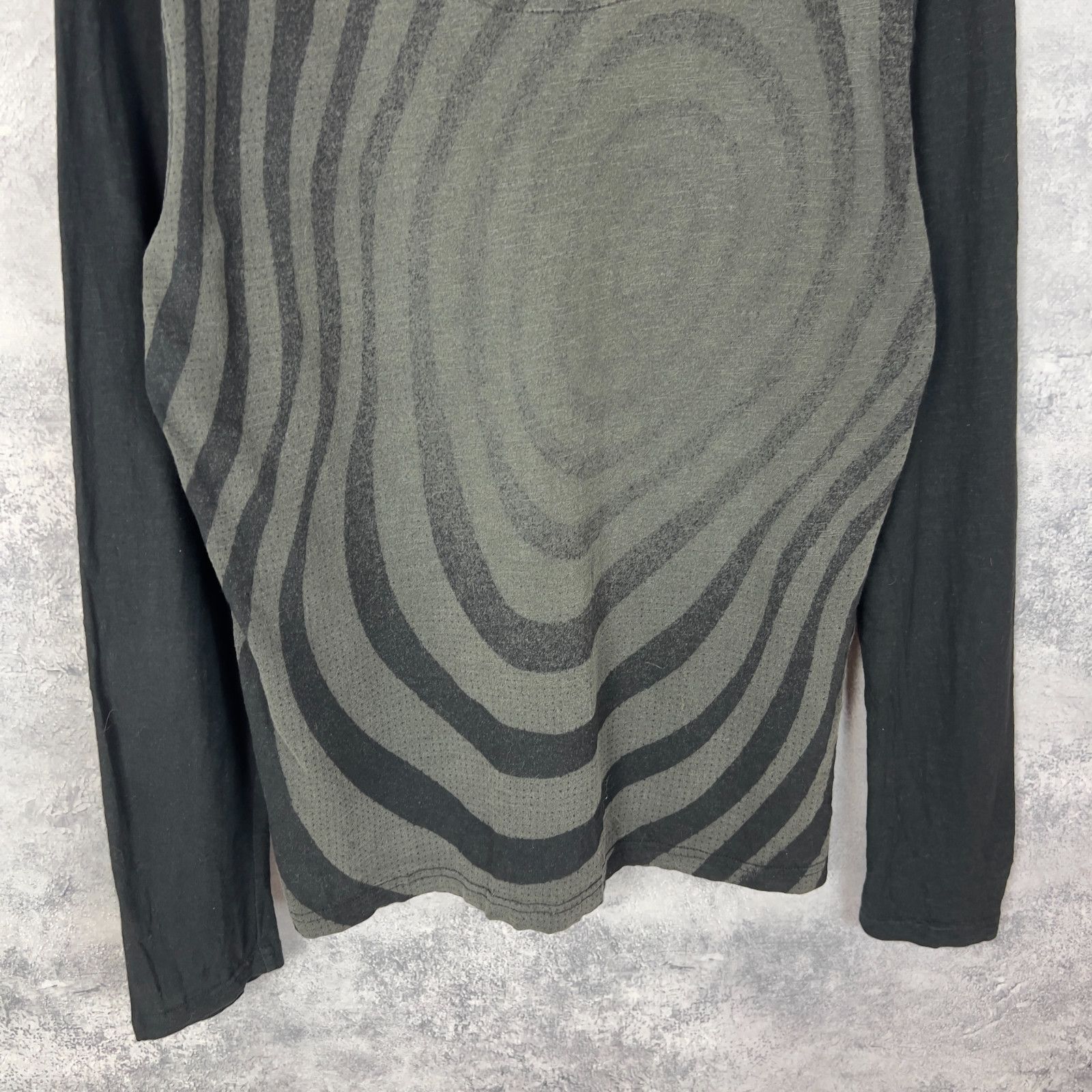 Desigual Desigual Cirque Du Soleil Tee Women's Size L Black ` Size L / US 10 / IT 46 - 11 Thumbnail