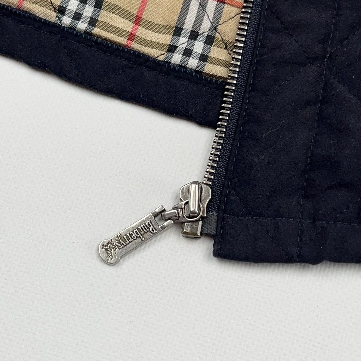 Burberry London Vintage Navy Nova Check Plaid Quilted Jacket