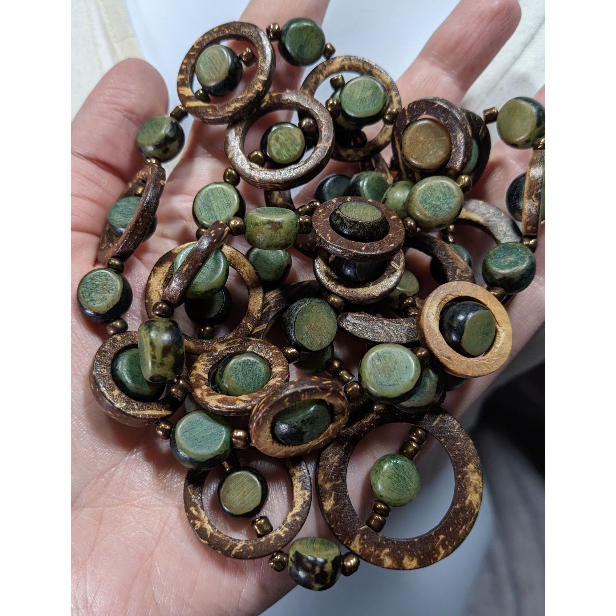 Other Handcrafted Wooden Brown And Green Disc Necklace With Circul Size ONE SIZE - 3 Thumbnail