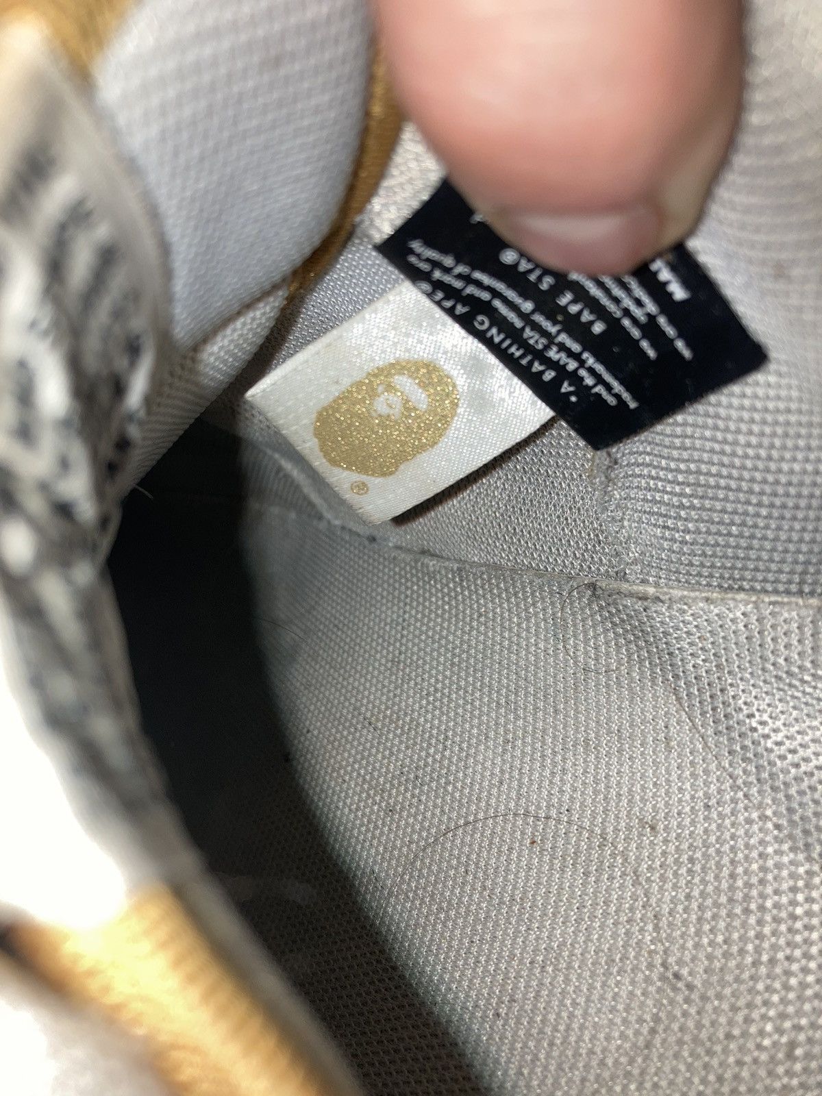 Bape Gold Foil Bapesta Size US 9 / EU 42 - 7 Thumbnail