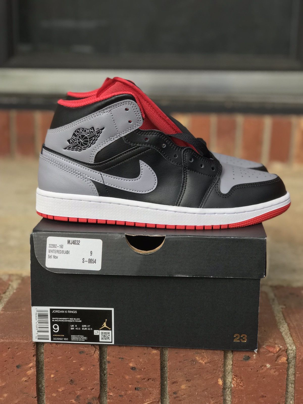 Air Jordan Mid Bred Shadow Size
