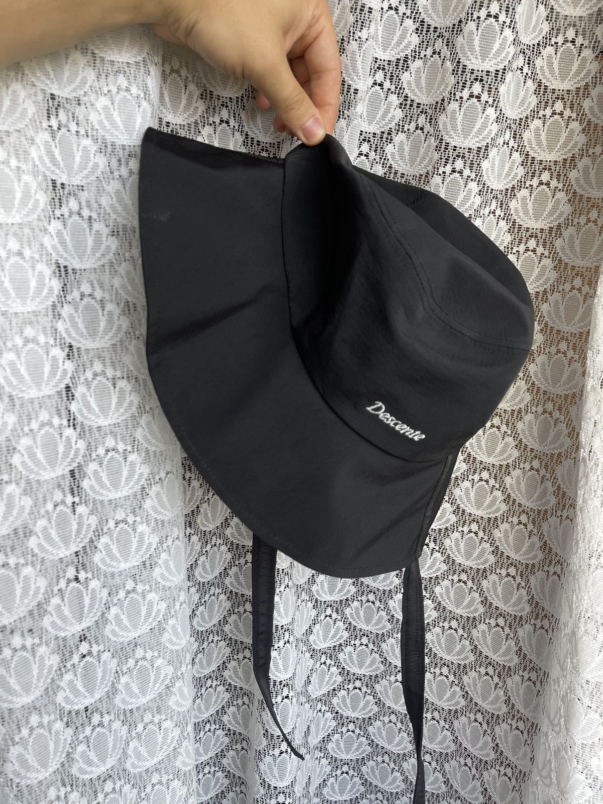 Descente × Japanese Brand Descente black bucket hat korea style kpop rare Size ONE SIZE - 9 Thumbnail