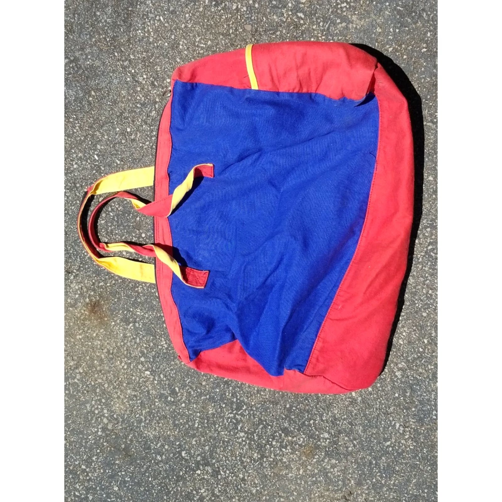 Vintage VINTAGE Betty Boop Black Canvas DUFFLE Bag 1994 Women Large Canvas Zippered closure 90s Duffle Kings Features Syndicate Size ONE SIZE - 4 Thumbnail
