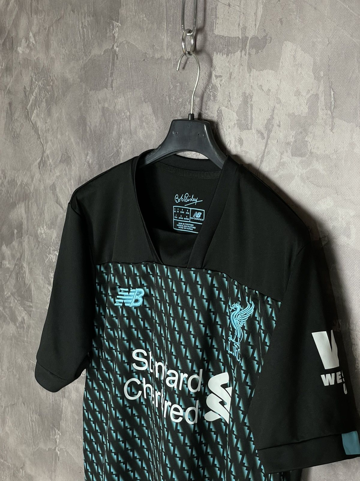 New Balance New Balance Liverpool 2016 2017 Away Shirt Soccer Jersey Size US S / EU 44-46 / 1 - 6 Thumbnail