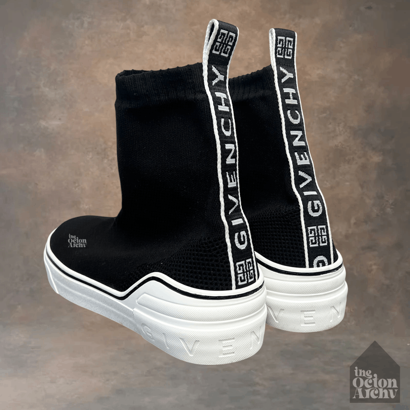Givenchy Givenchy George V Knitted Sock Sneaker - Black Size US 9 / EU 42 - 2 Thumbnail