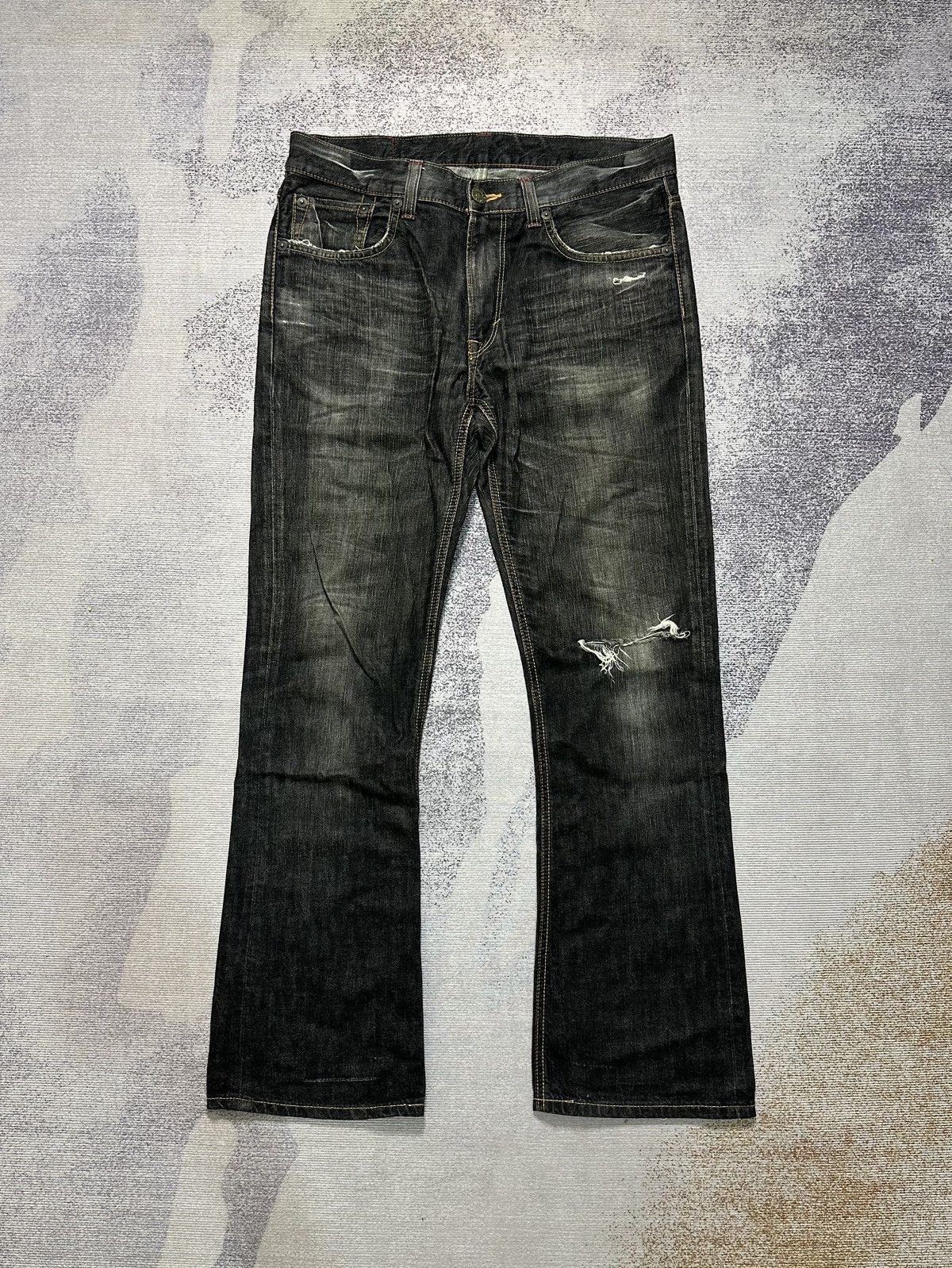 Undercover × Uniqlo 2000s Edwin 512 Flare Distressed Washed Denim Size US 32 / EU 48 - 1 Thumbnail