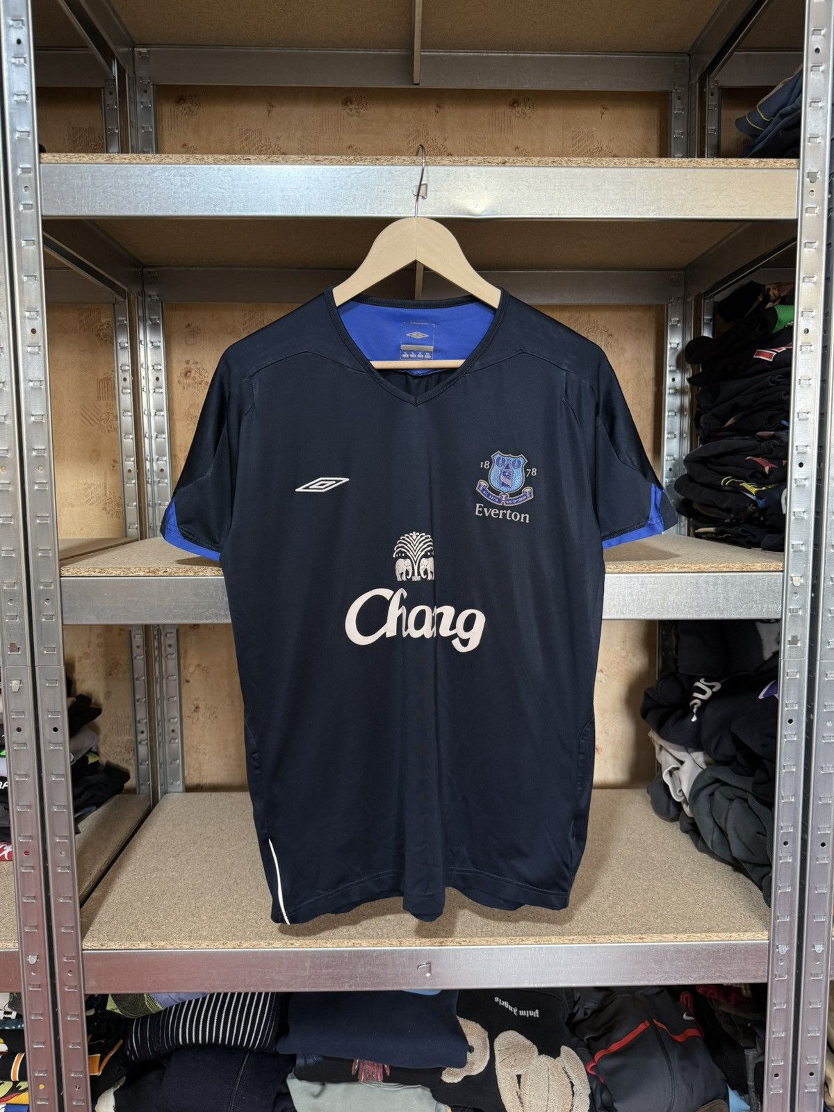 Umbro × Vintage Vintage 2000’s Umbro Everton Training Football Soccer Jersey Size US XL / EU 56 / 4 - 1 Thumbnail
