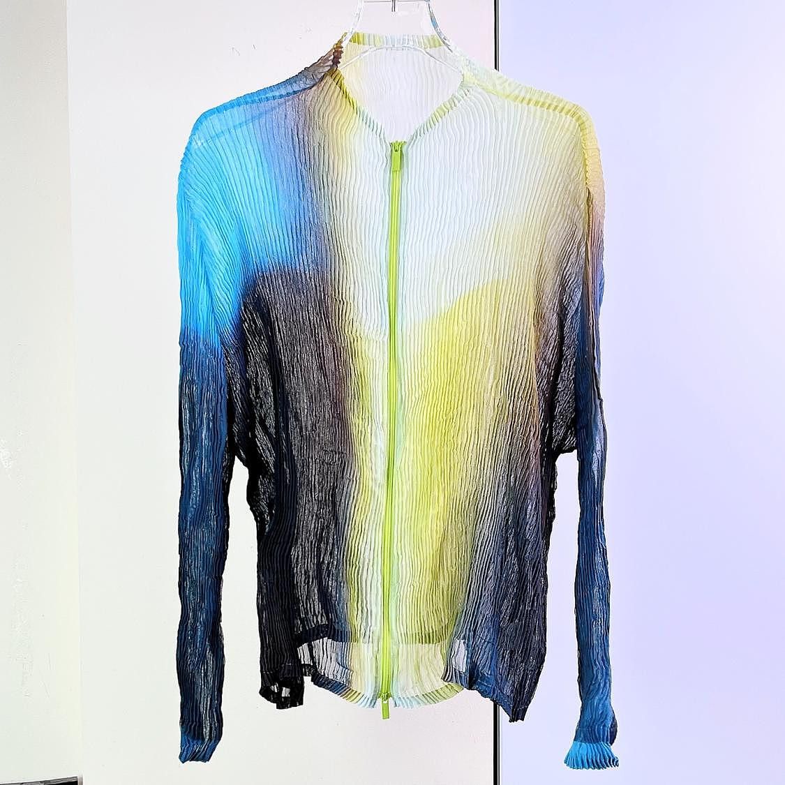 Issey Miyake Issey Miyake Gradient Pleated Zip-Up Cardigan Size M Size M / US 6-8 / IT 42-44 - 1 Thumbnail