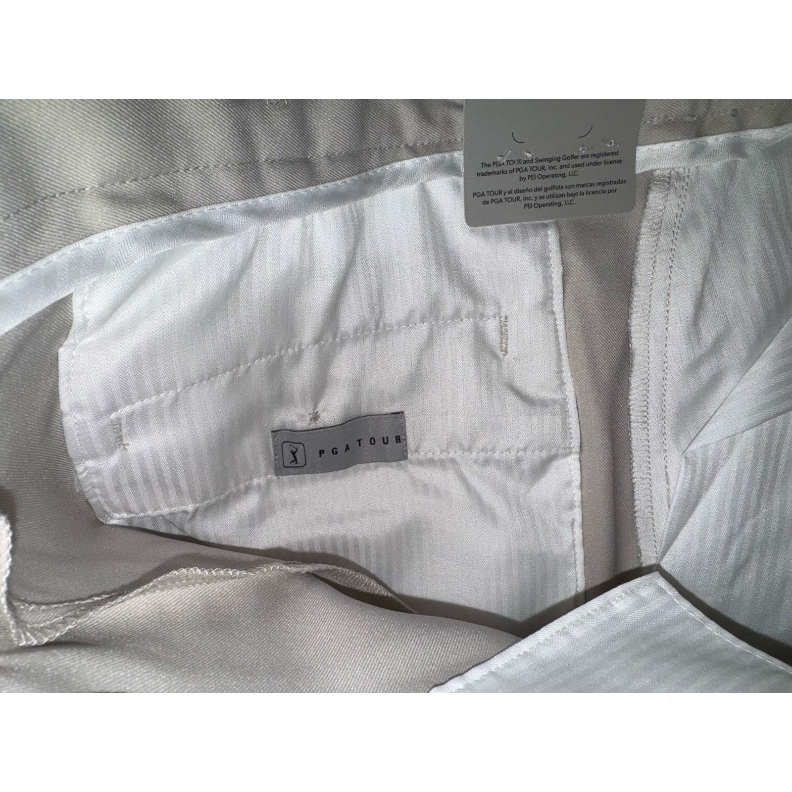 PGA Tour PGA TOUR Men's 9" Golf Shorts Expandable Waist 36” Size US 36 / EU 52 - 6 Thumbnail
