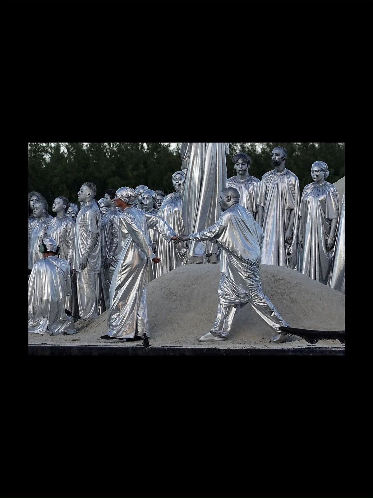 Kanye West × Los Angeles Apparel 2019 YZY Miami Opera “Mary” Silver Lamé Raw Hem Tee SAMPLE Size US M / EU 48-50 / 2 - 4 Thumbnail