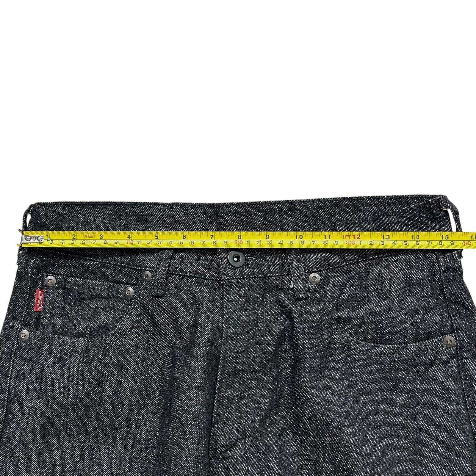 Futura RARE FUTURA 2000 BLACK DENIM SHORTS PANTS MADE IN JAPAN Size US 30 / EU 46 - 7 Thumbnail