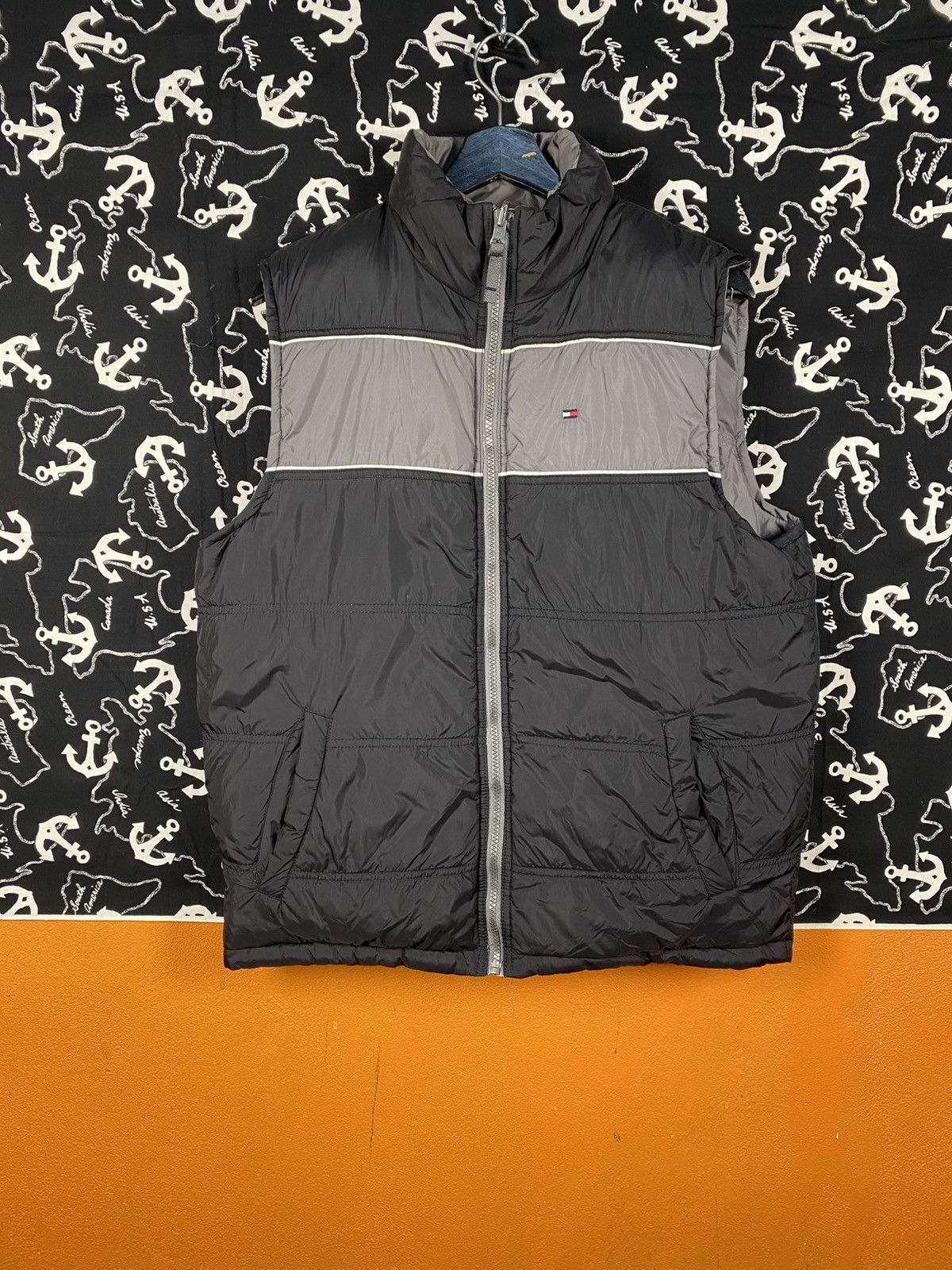 Tommy Hilfiger Tommy Hilfiger Puffer Vest Grey Sleeveless Jacket Japan Size US S / EU 44-46 / 1 - 5 Thumbnail