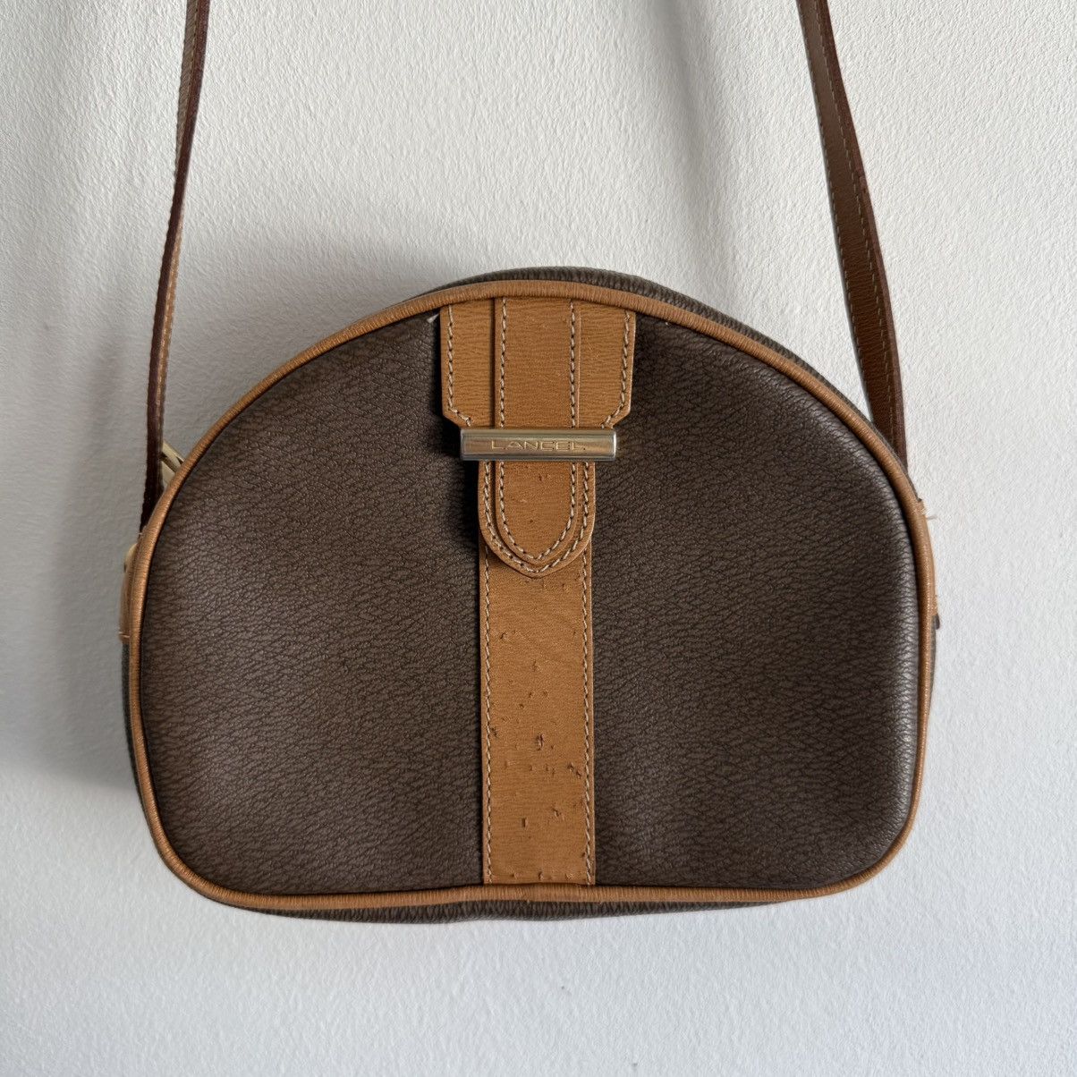 Designer × Genuine Leather × Lancel Lancel Leather Sling Bag Size ONE SIZE - 1 Thumbnail