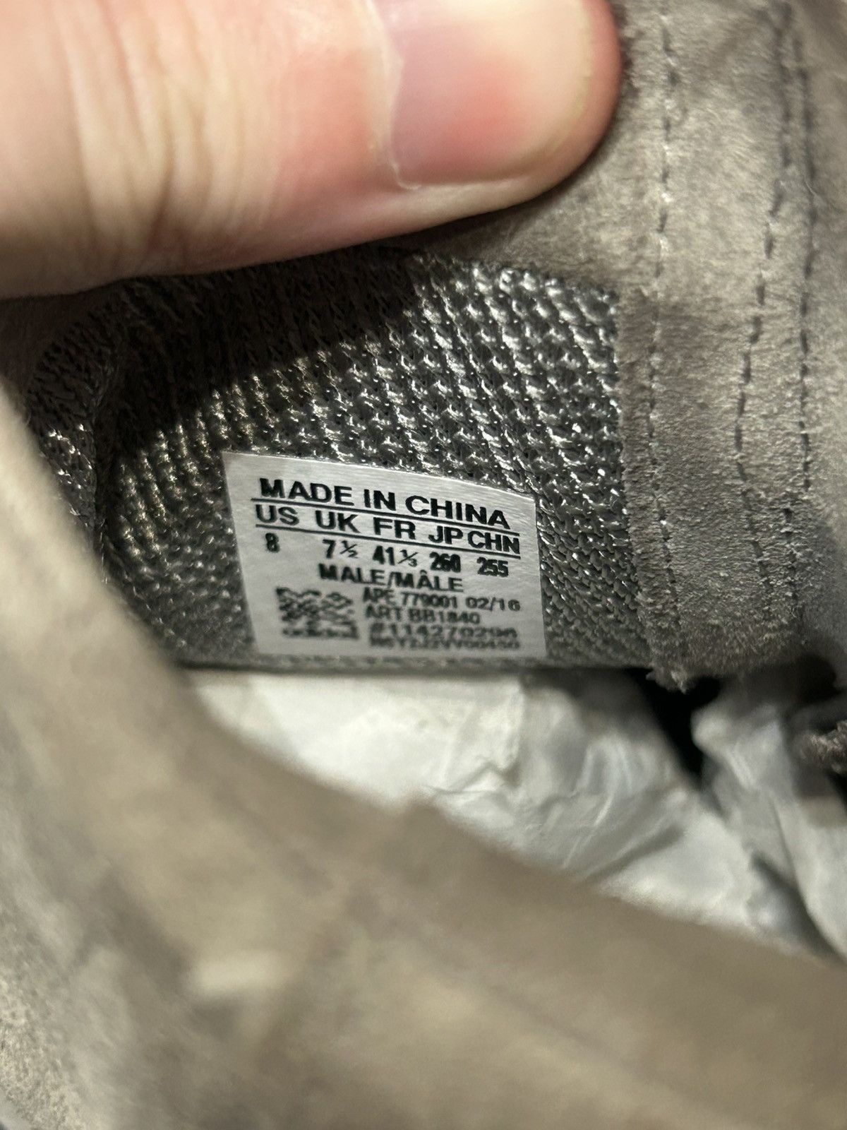 Adidas Yeezy 750 Glow in the dark Size US 8 / EU 41 - 6 Thumbnail